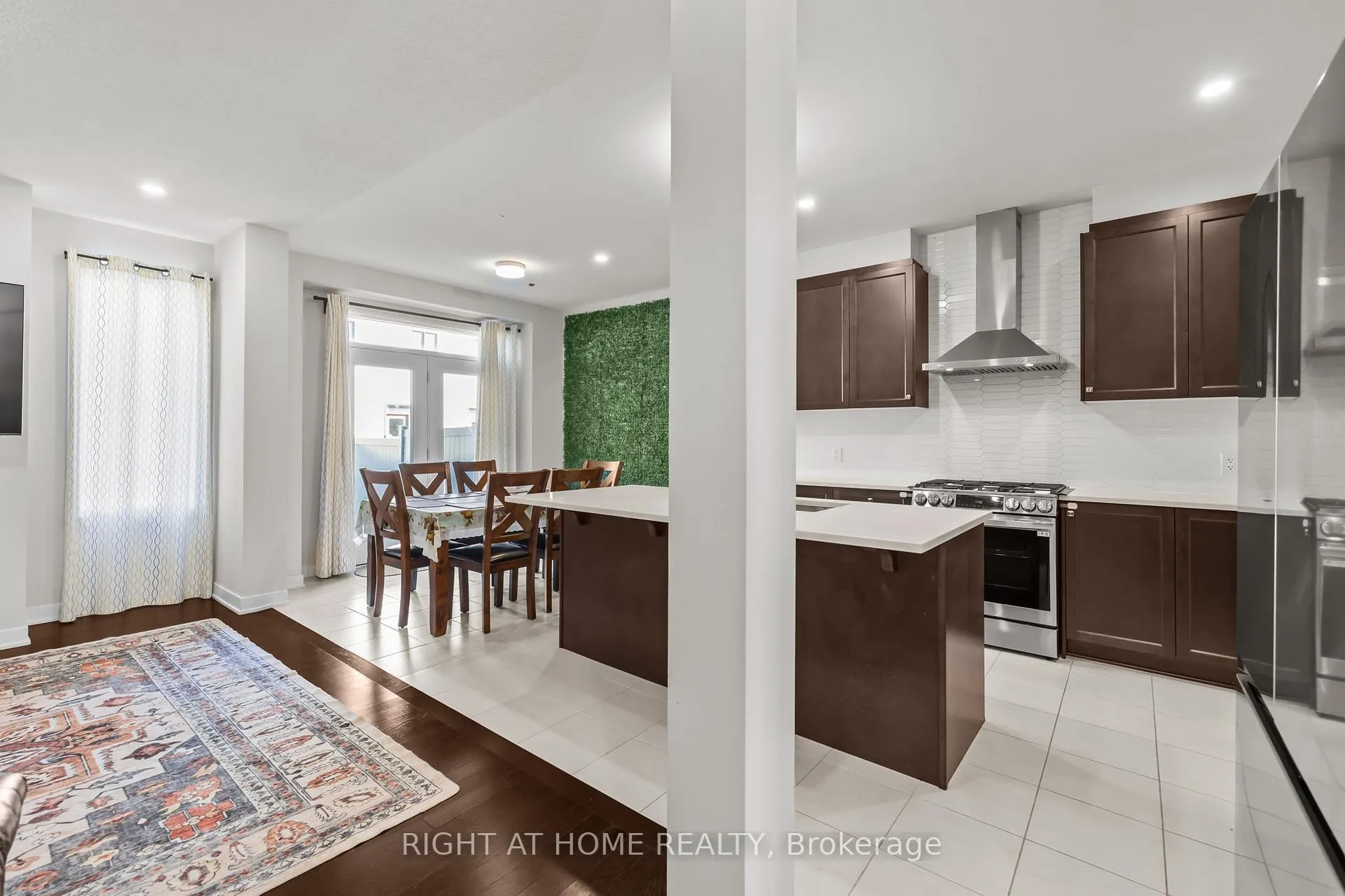 Photo 13 of 837 Derren Avenue, Ottawa, Stittsville (North) — HOMEH