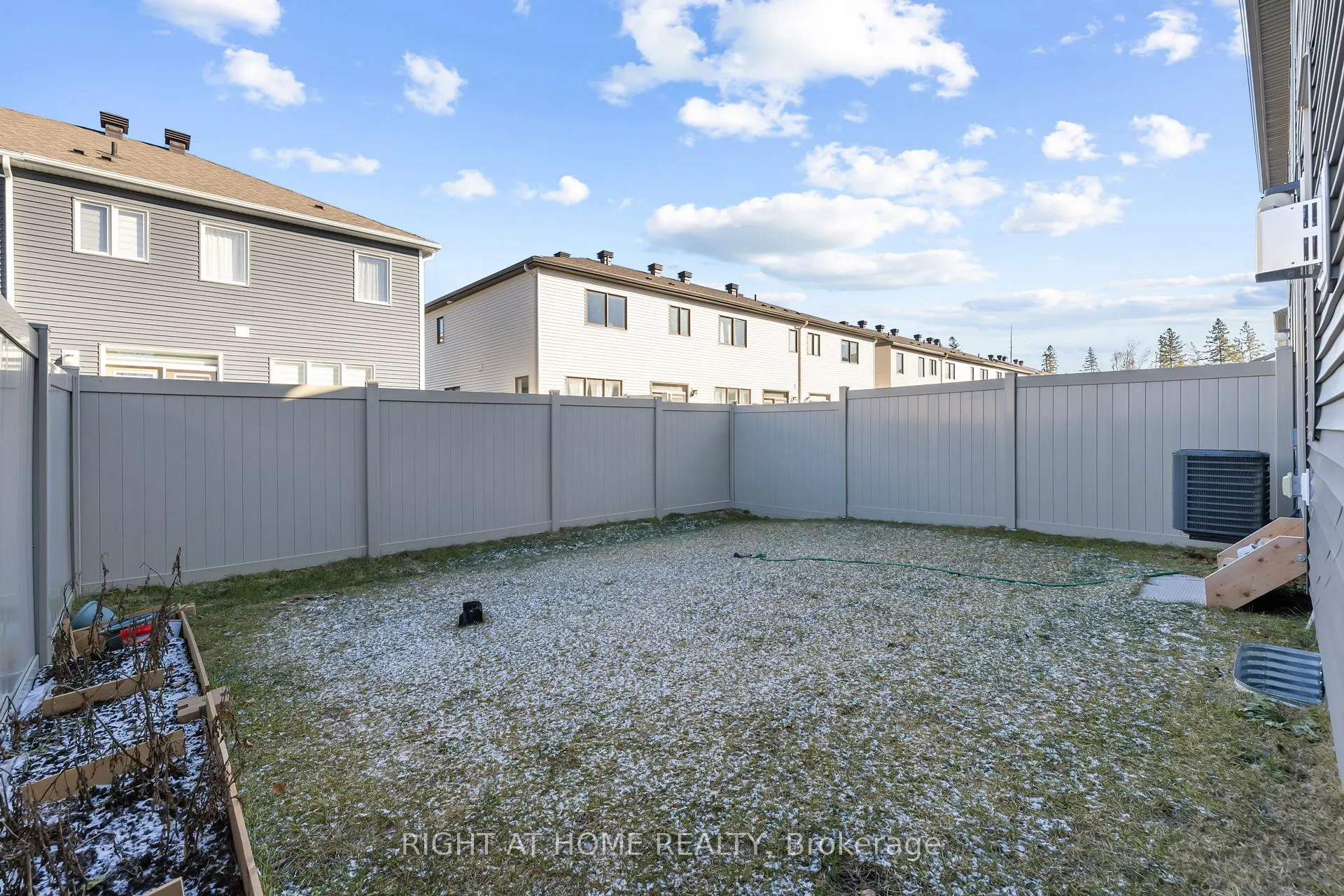 Photo 38 of 837 Derren Avenue, Ottawa, Stittsville (North) — HOMEH