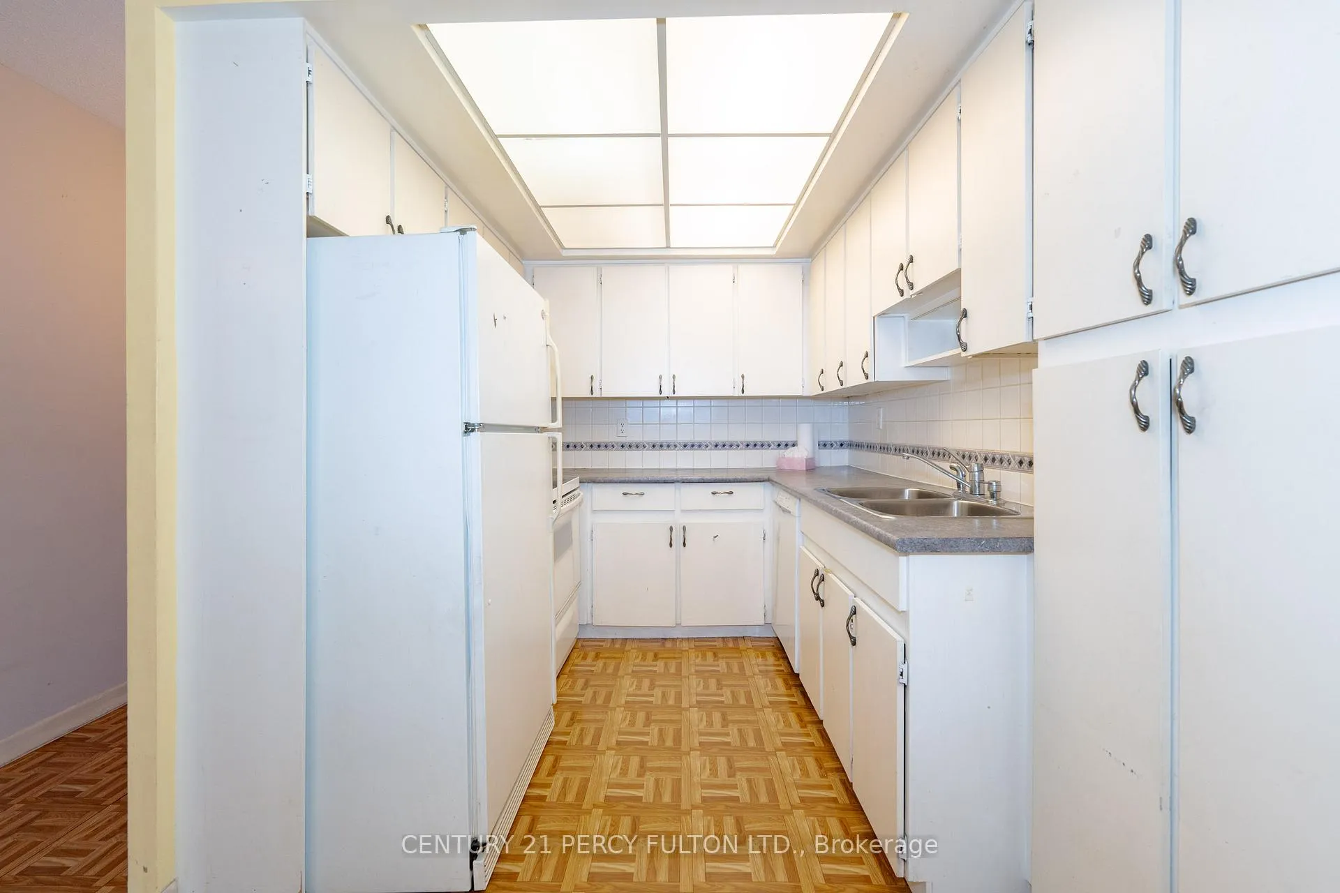 Photo 6 of Unit 1403, 121 Ling Road, Scarborough, West Hill — HOMEH