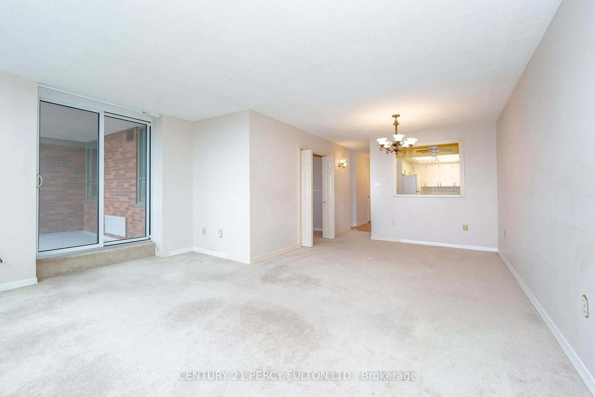 Photo 13 of Unit 1403, 121 Ling Road, Scarborough, West Hill — HOMEH