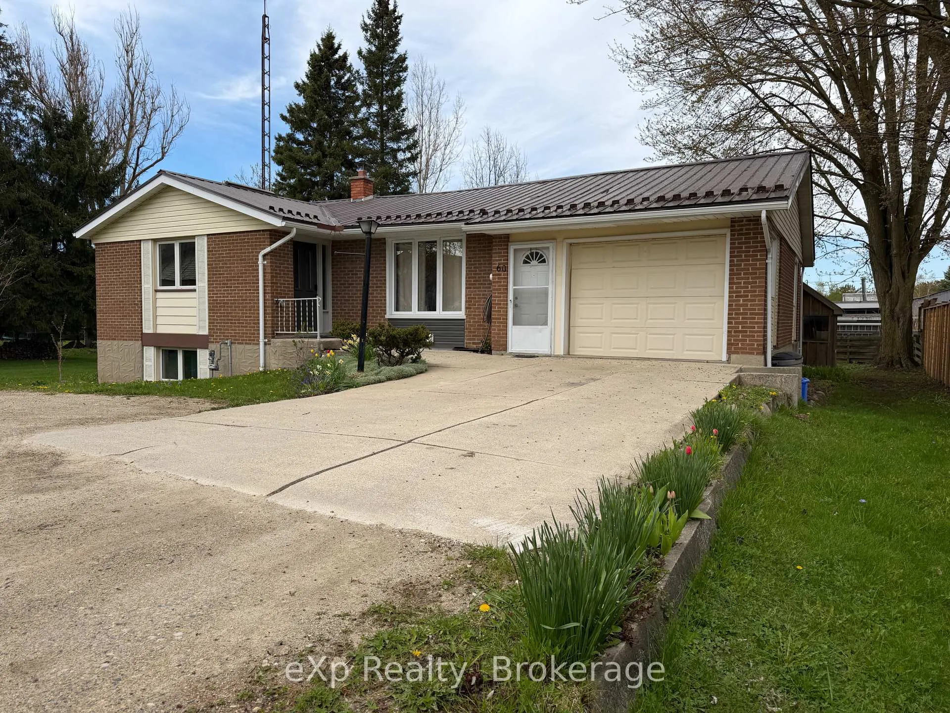 Photo 1 of 60 Main Street E, Mapleton, Rural Mapleton — HOMEH