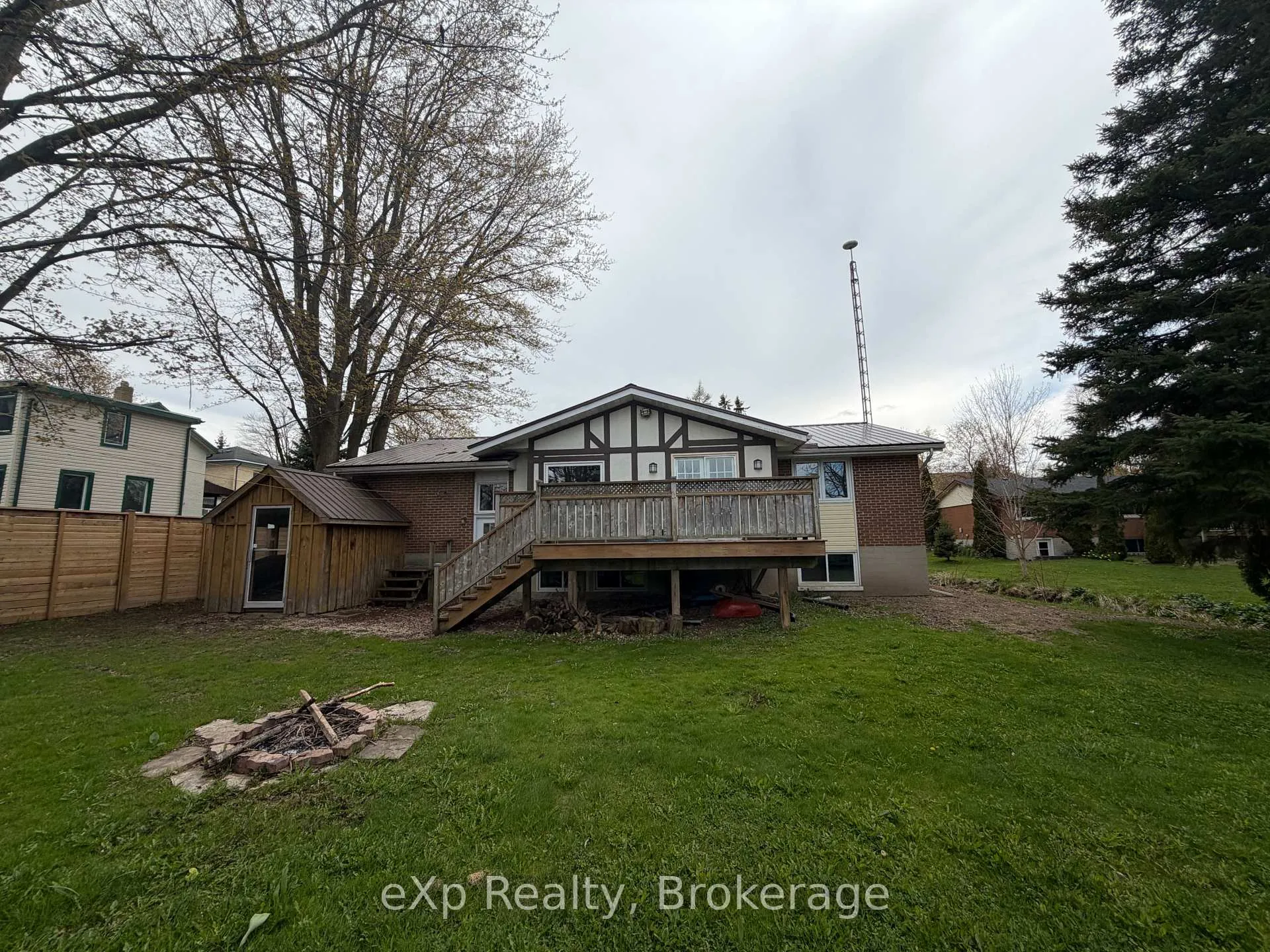 Photo 32 of 60 Main Street E, Mapleton, Rural Mapleton — HOMEH