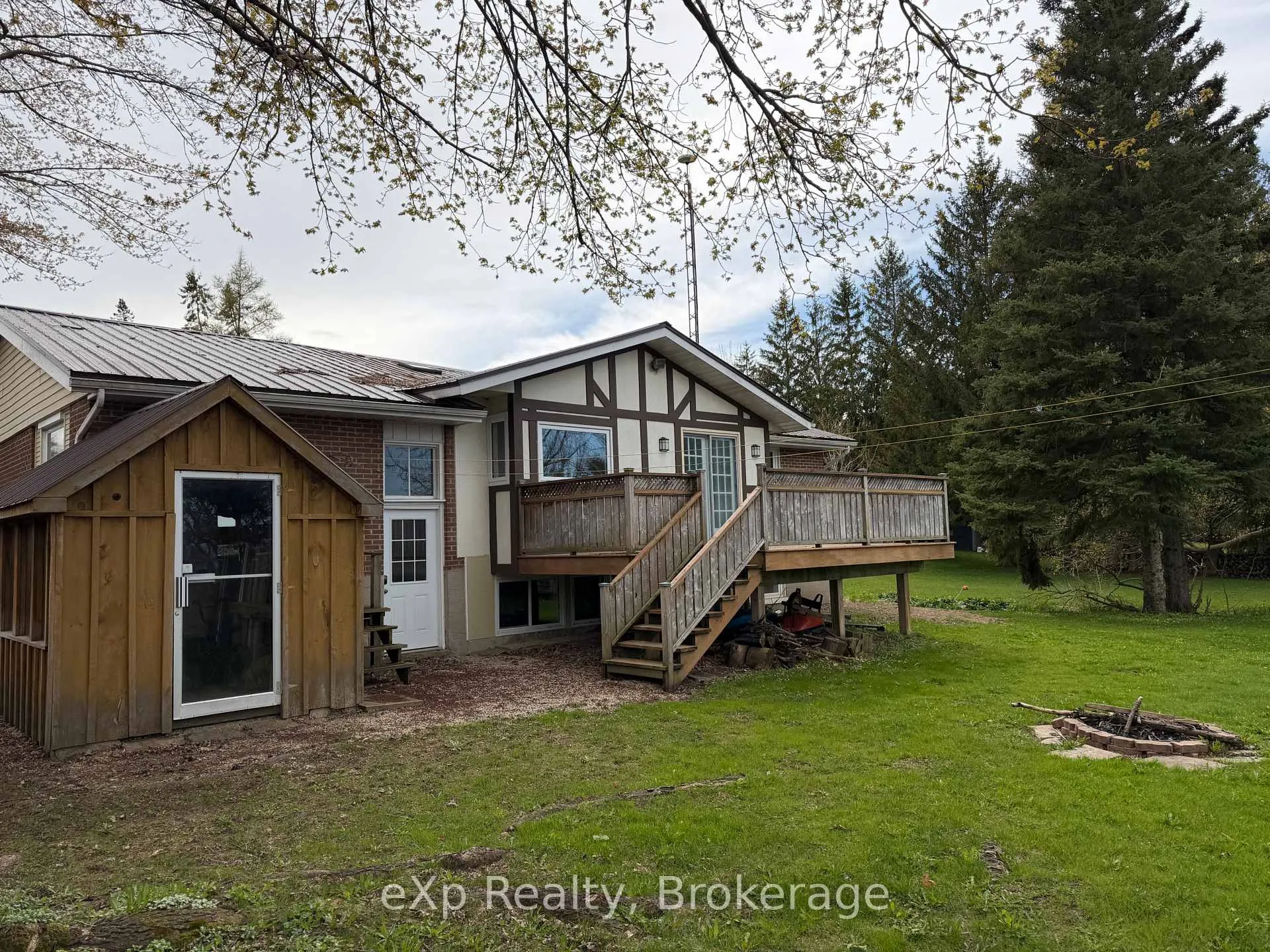 Photo 34 of 60 Main Street E, Mapleton, Rural Mapleton — HOMEH