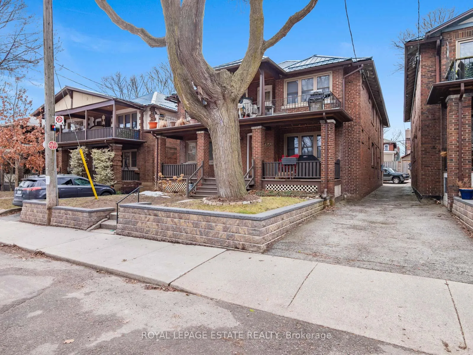 Photo 2 of Unit Main Floor, 84 Glen Manor Drive, Toronto, The Beaches — HOMEH
