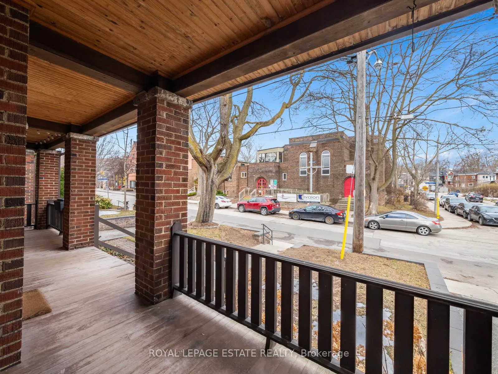 Photo 7 of Unit Main Floor, 84 Glen Manor Drive, Toronto, The Beaches — HOMEH