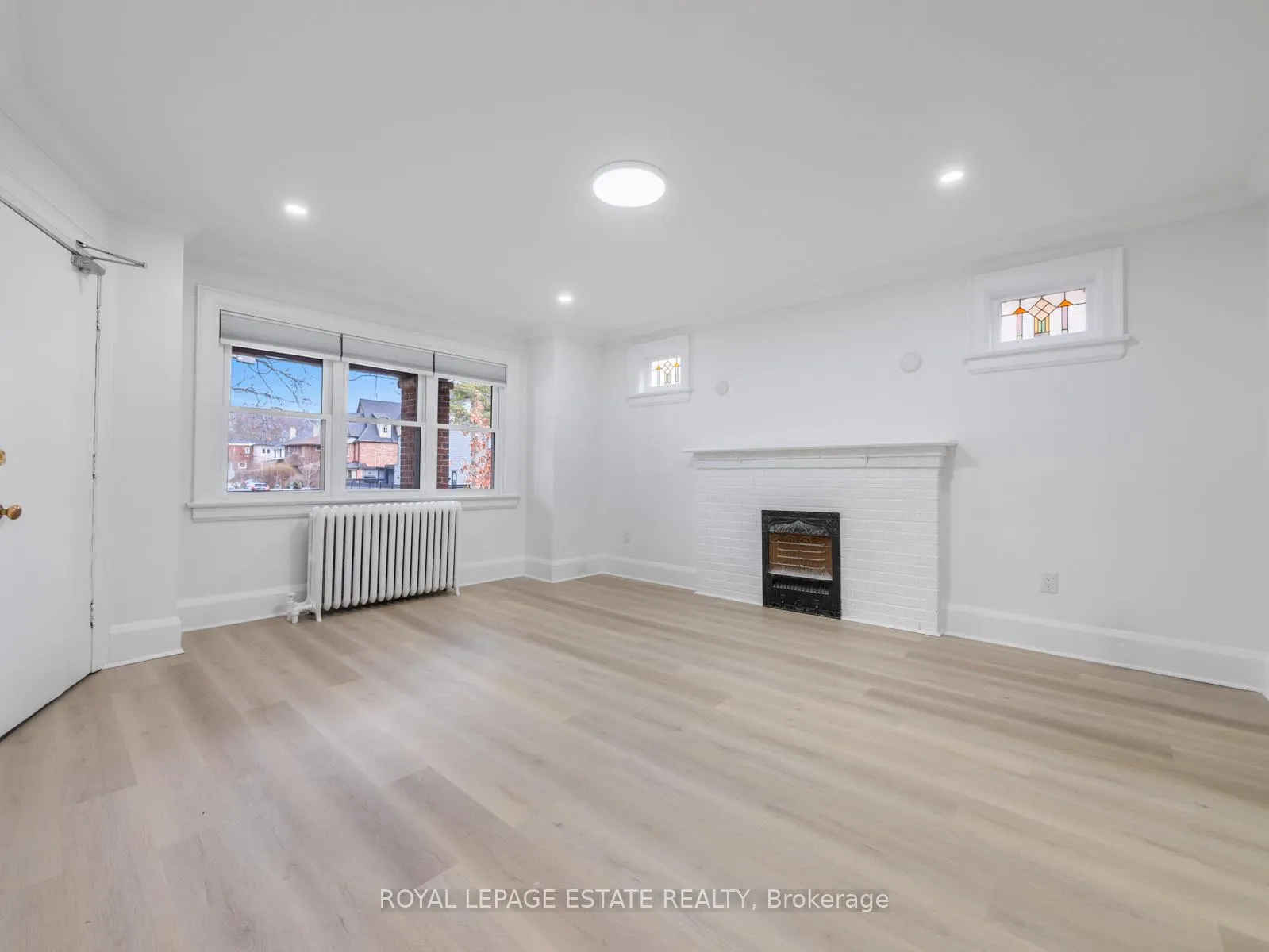 Photo 10 of Unit Main Floor, 84 Glen Manor Drive, Toronto, The Beaches — HOMEH