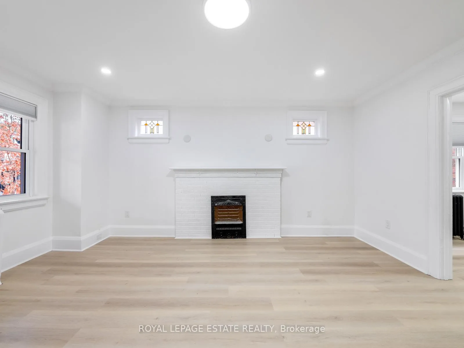 Photo 11 of Unit Main Floor, 84 Glen Manor Drive, Toronto, The Beaches — HOMEH