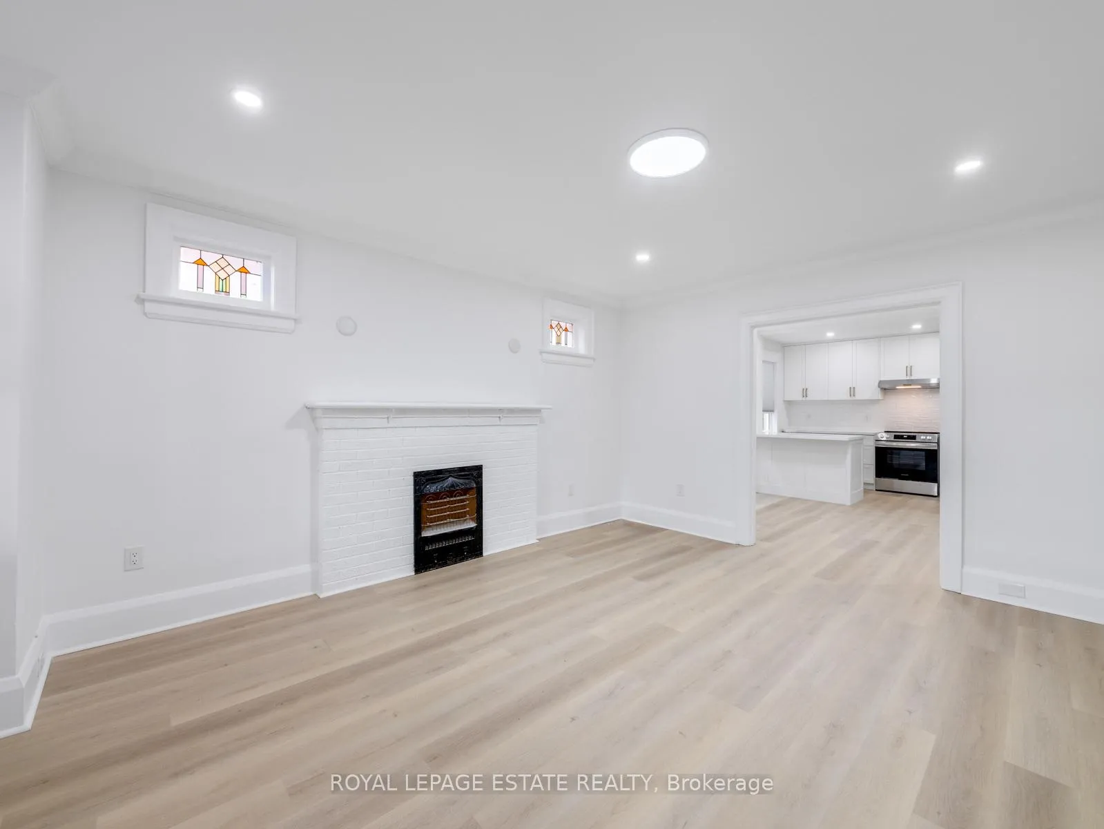 Photo 12 of Unit Main Floor, 84 Glen Manor Drive, Toronto, The Beaches — HOMEH