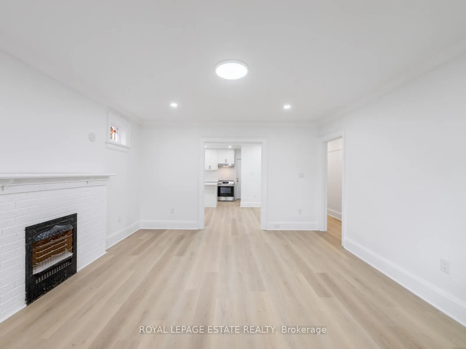 Photo 13 of Unit Main Floor, 84 Glen Manor Drive, Toronto, The Beaches — HOMEH