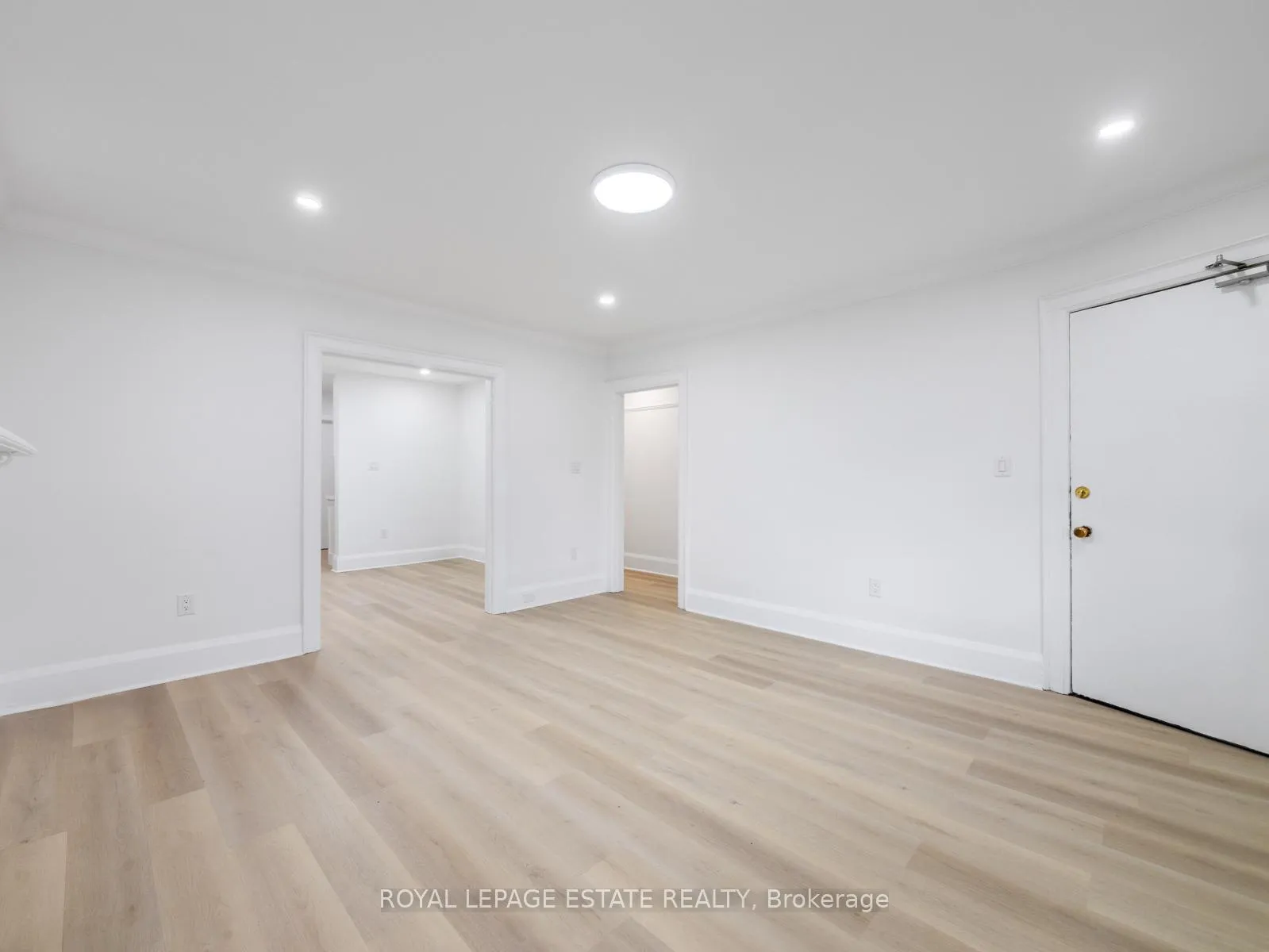 Photo 14 of Unit Main Floor, 84 Glen Manor Drive, Toronto, The Beaches — HOMEH