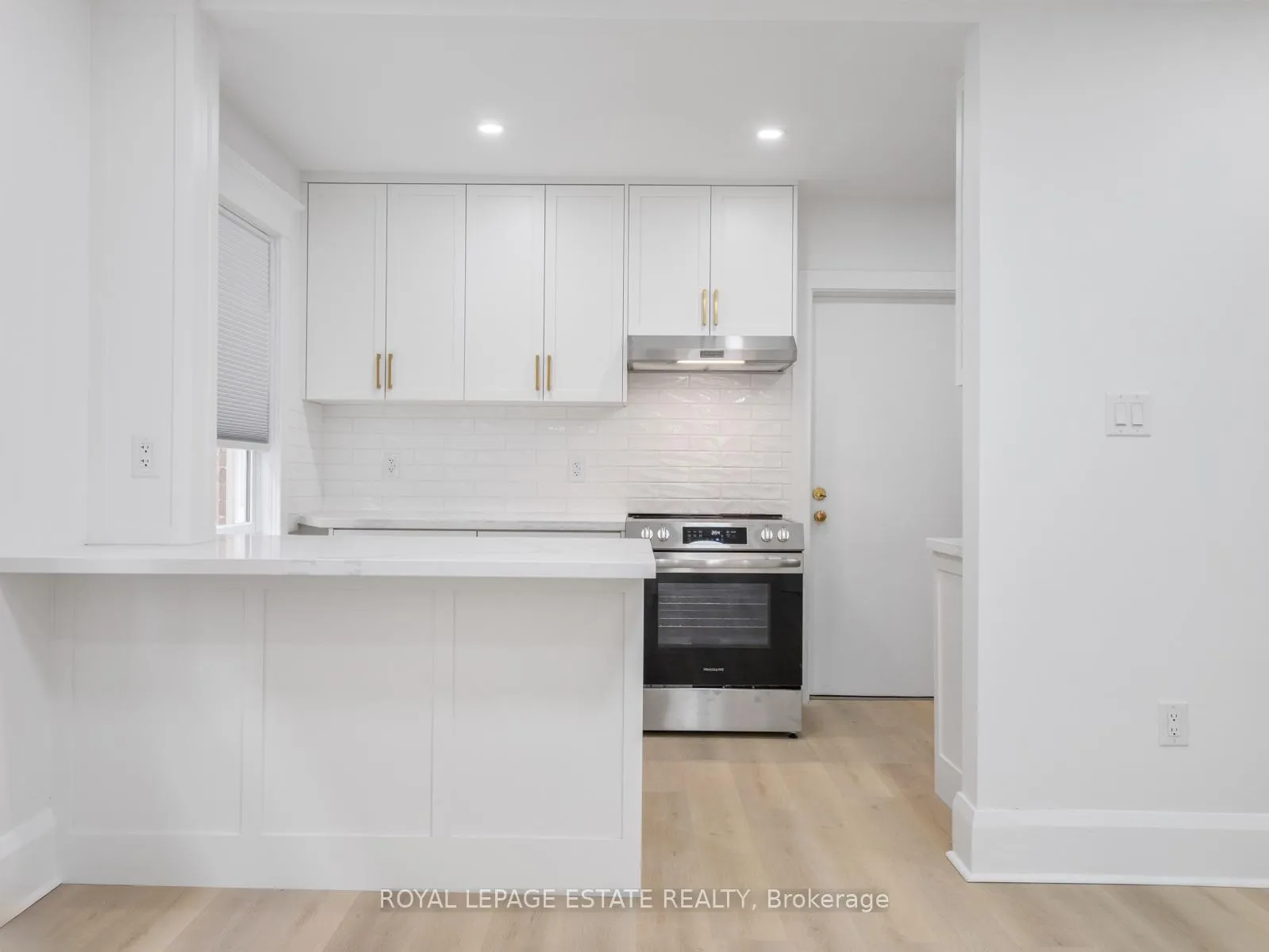 Photo 20 of Unit Main Floor, 84 Glen Manor Drive, Toronto, The Beaches — HOMEH