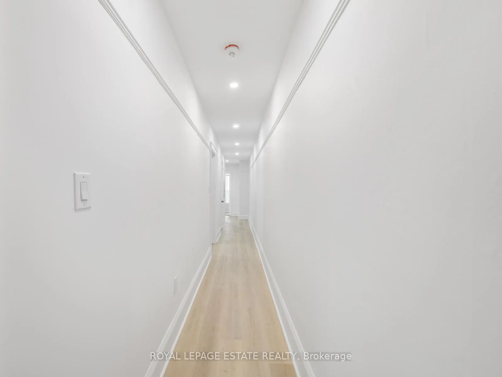 Photo 28 of Unit Main Floor, 84 Glen Manor Drive, Toronto, The Beaches — HOMEH