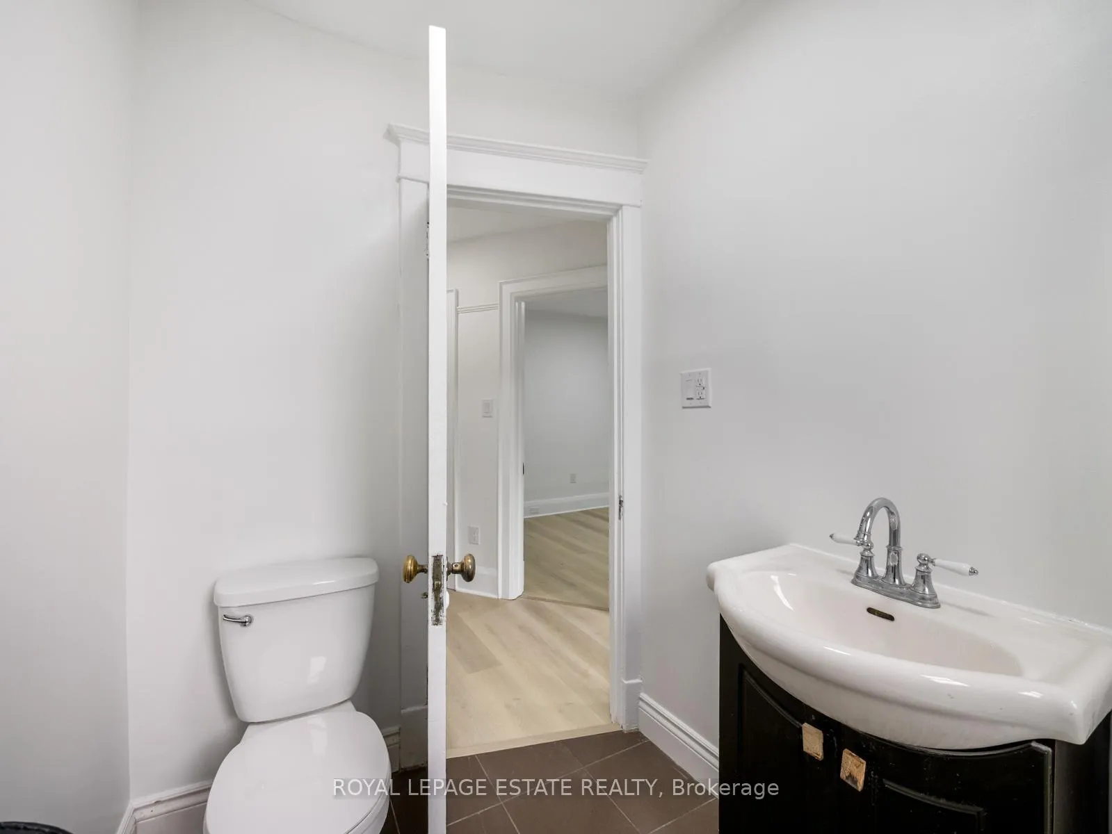 Photo 36 of Unit Main Floor, 84 Glen Manor Drive, Toronto, The Beaches — HOMEH