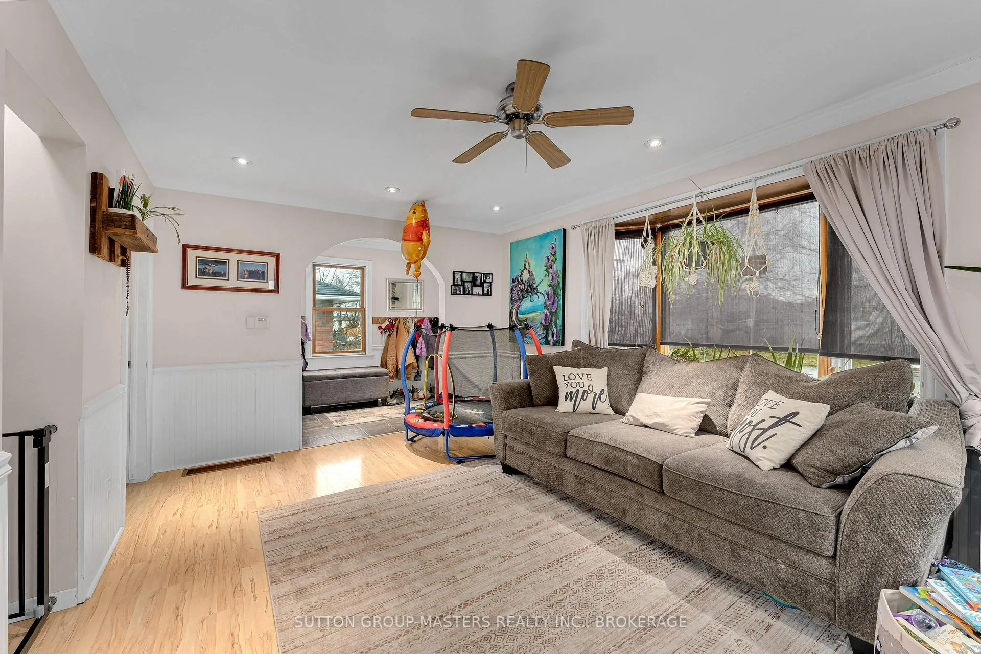 Photo 5 of 440 Pine Street E, Gananoque — HOMEH