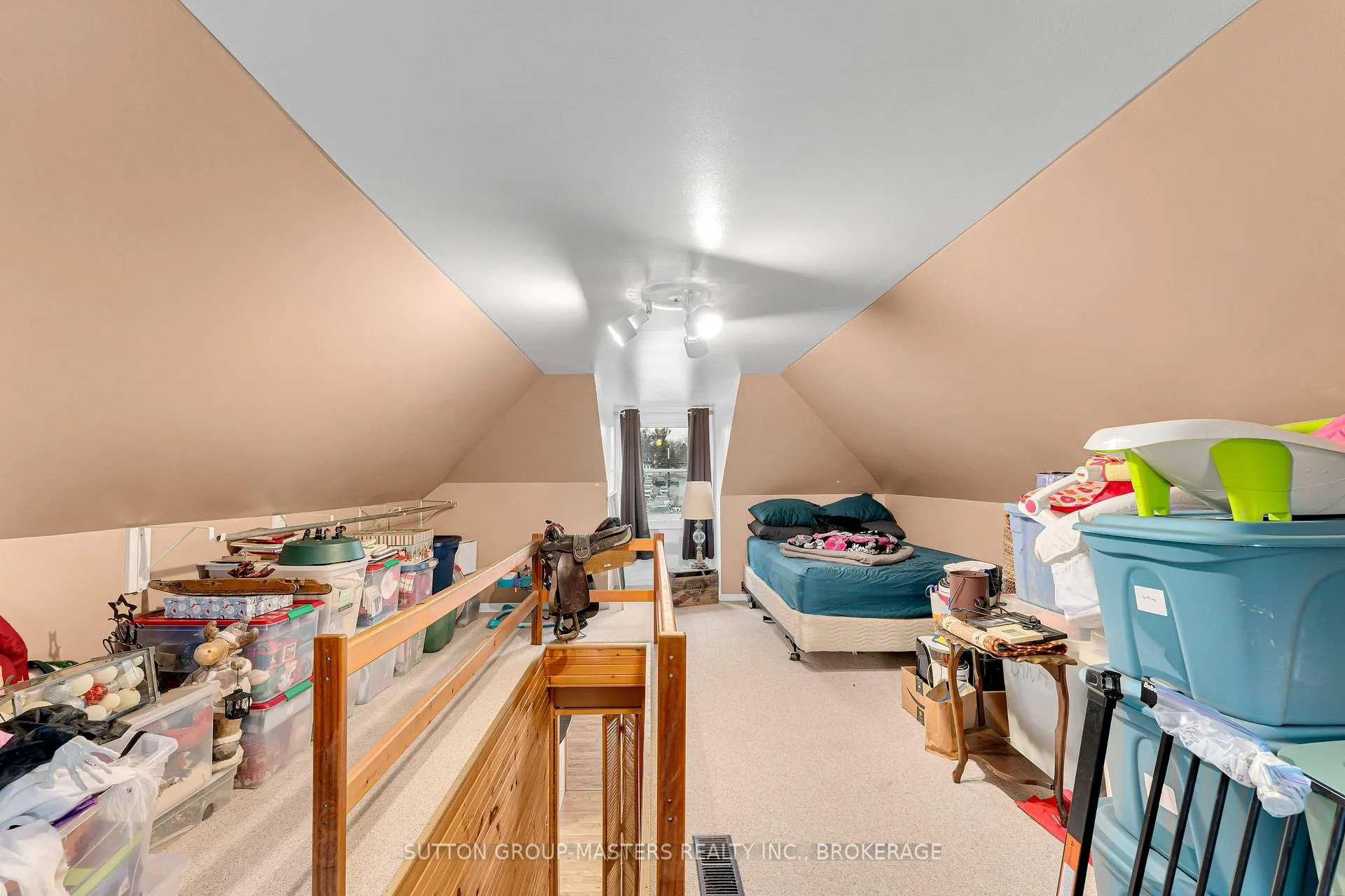 Photo 21 of 440 Pine Street E, Gananoque — HOMEH