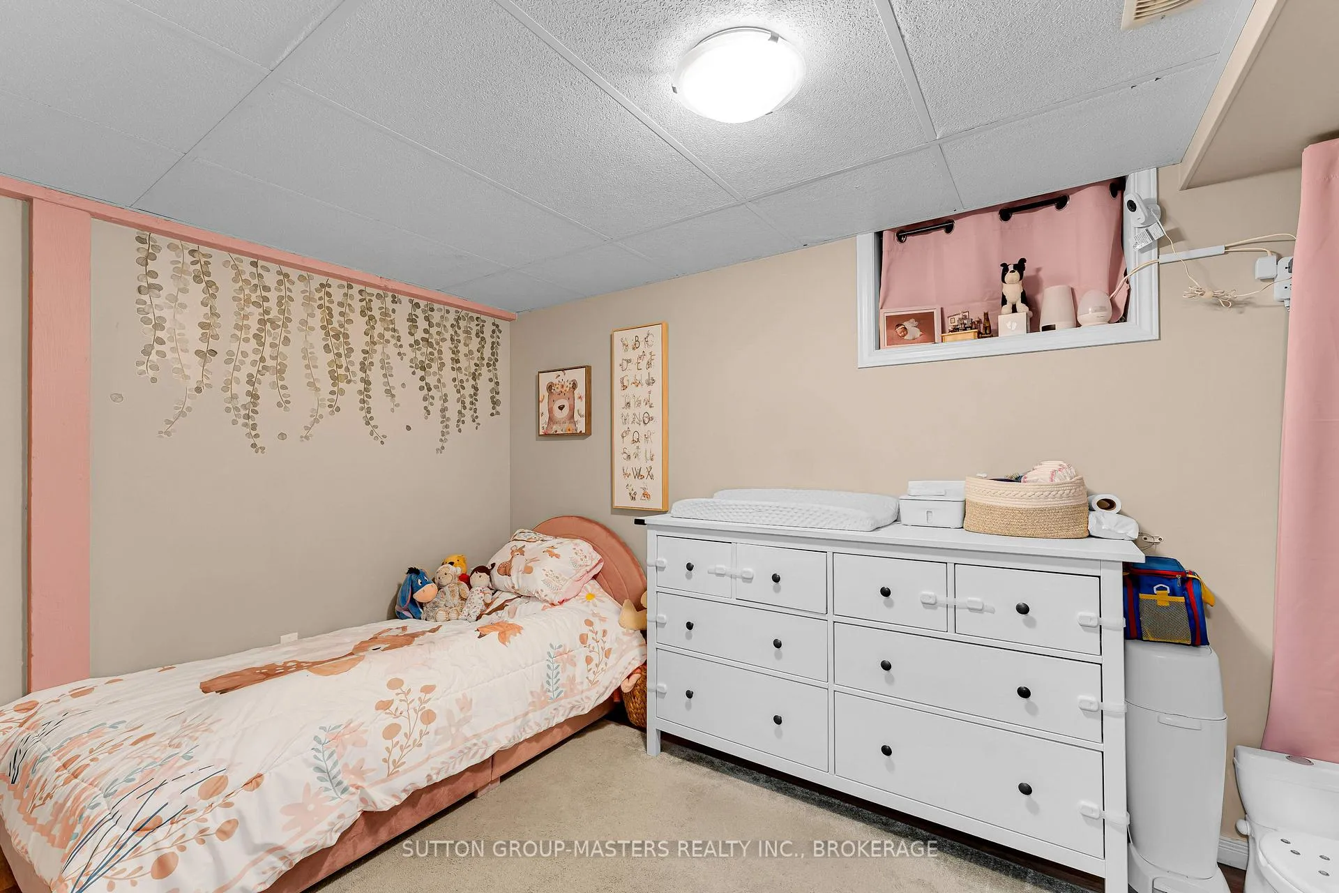 Photo 31 of 440 Pine Street E, Gananoque — HOMEH