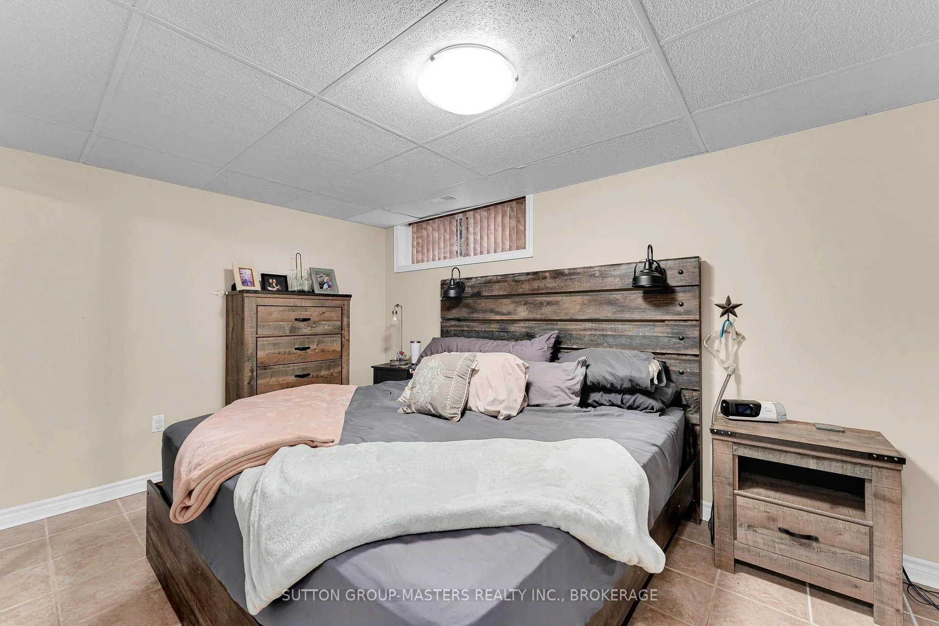 Photo 33 of 440 Pine Street E, Gananoque — HOMEH