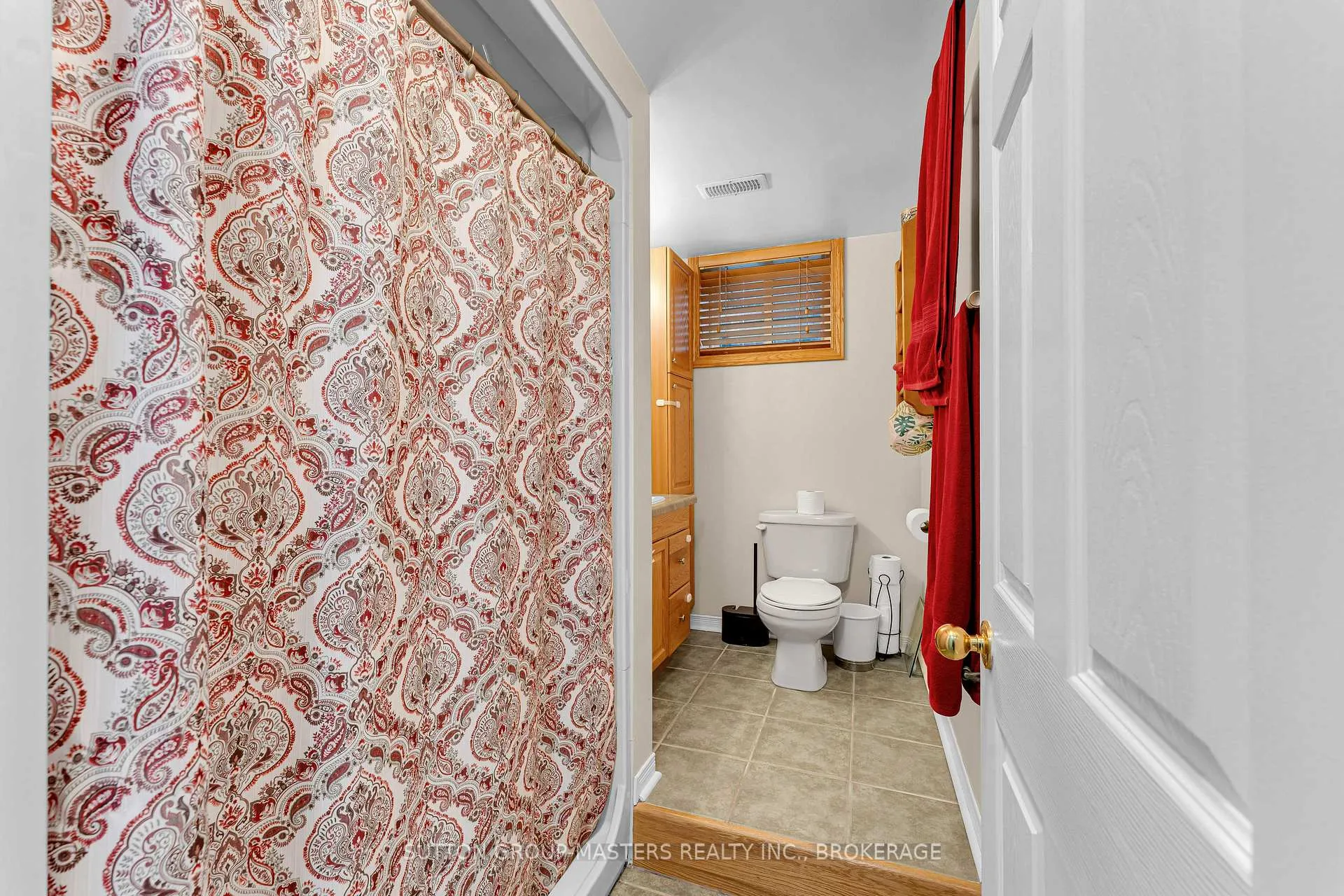 Photo 38 of 440 Pine Street E, Gananoque — HOMEH