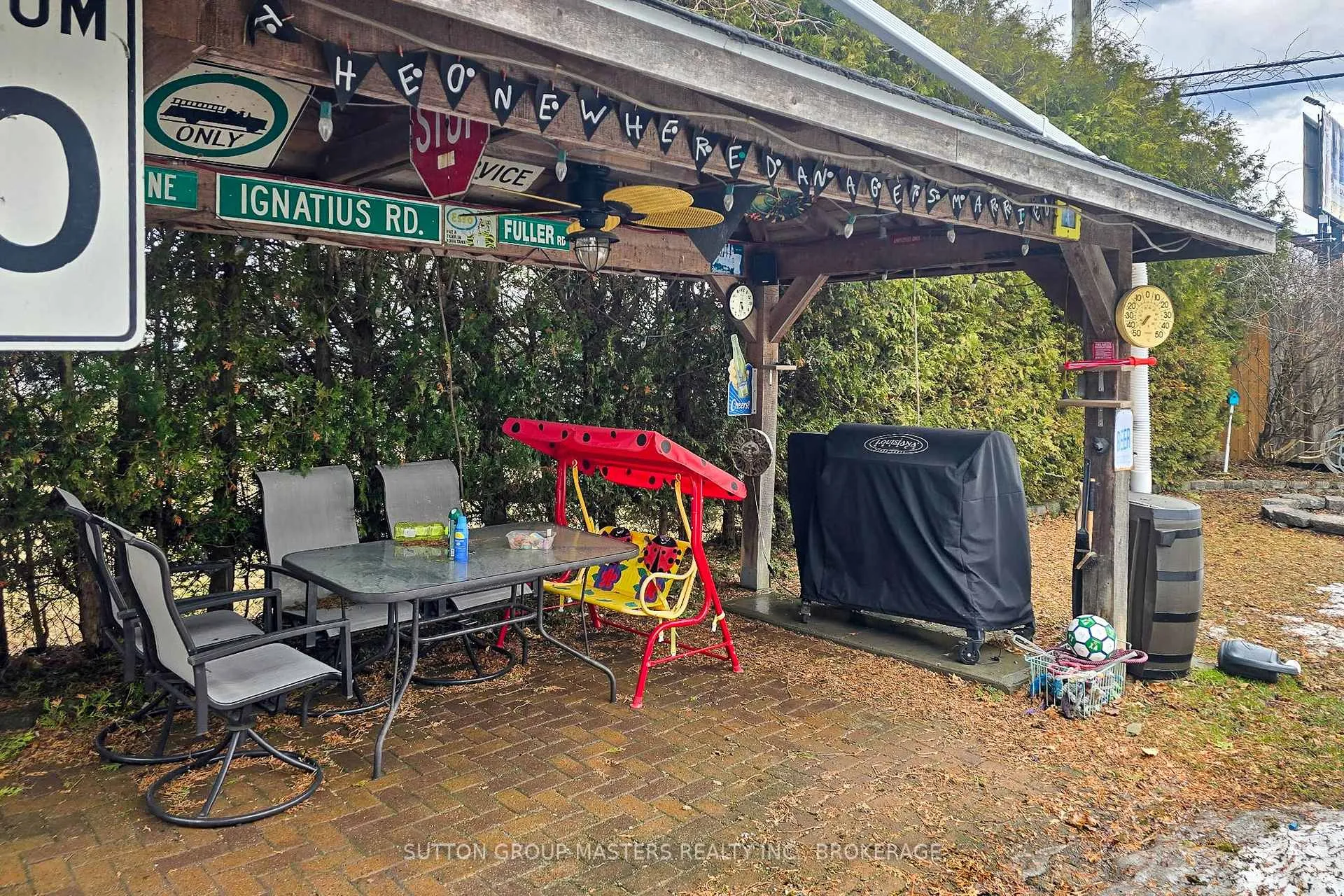 Photo 46 of 440 Pine Street E, Gananoque — HOMEH