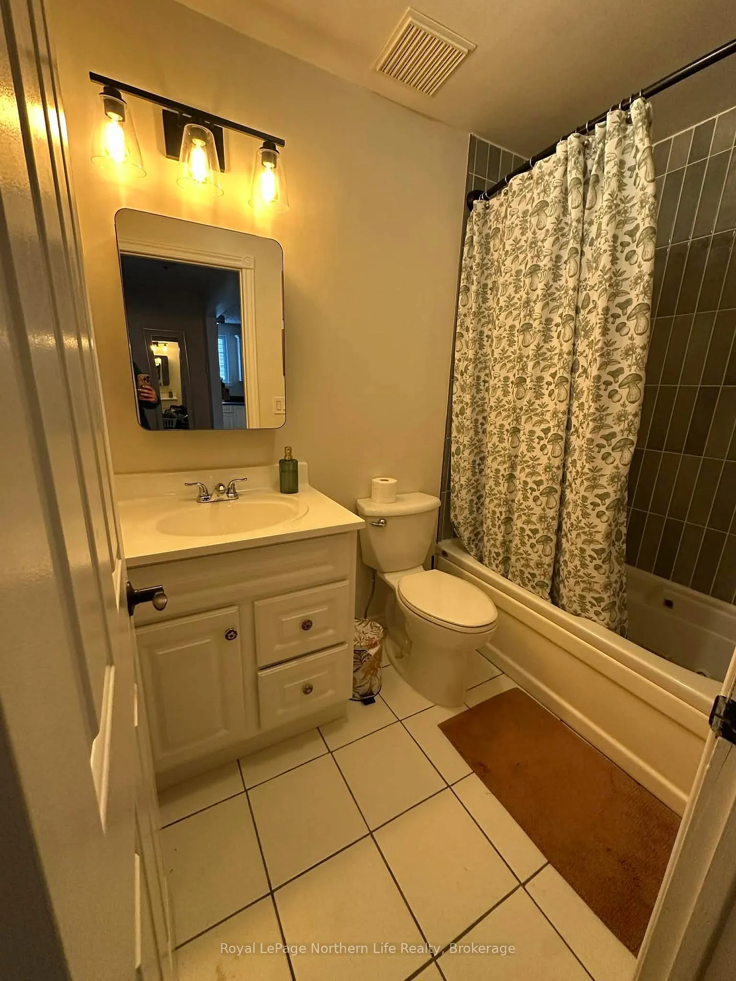 Photo 10 of 337 Ninth Street, Mattawa — HOMEH