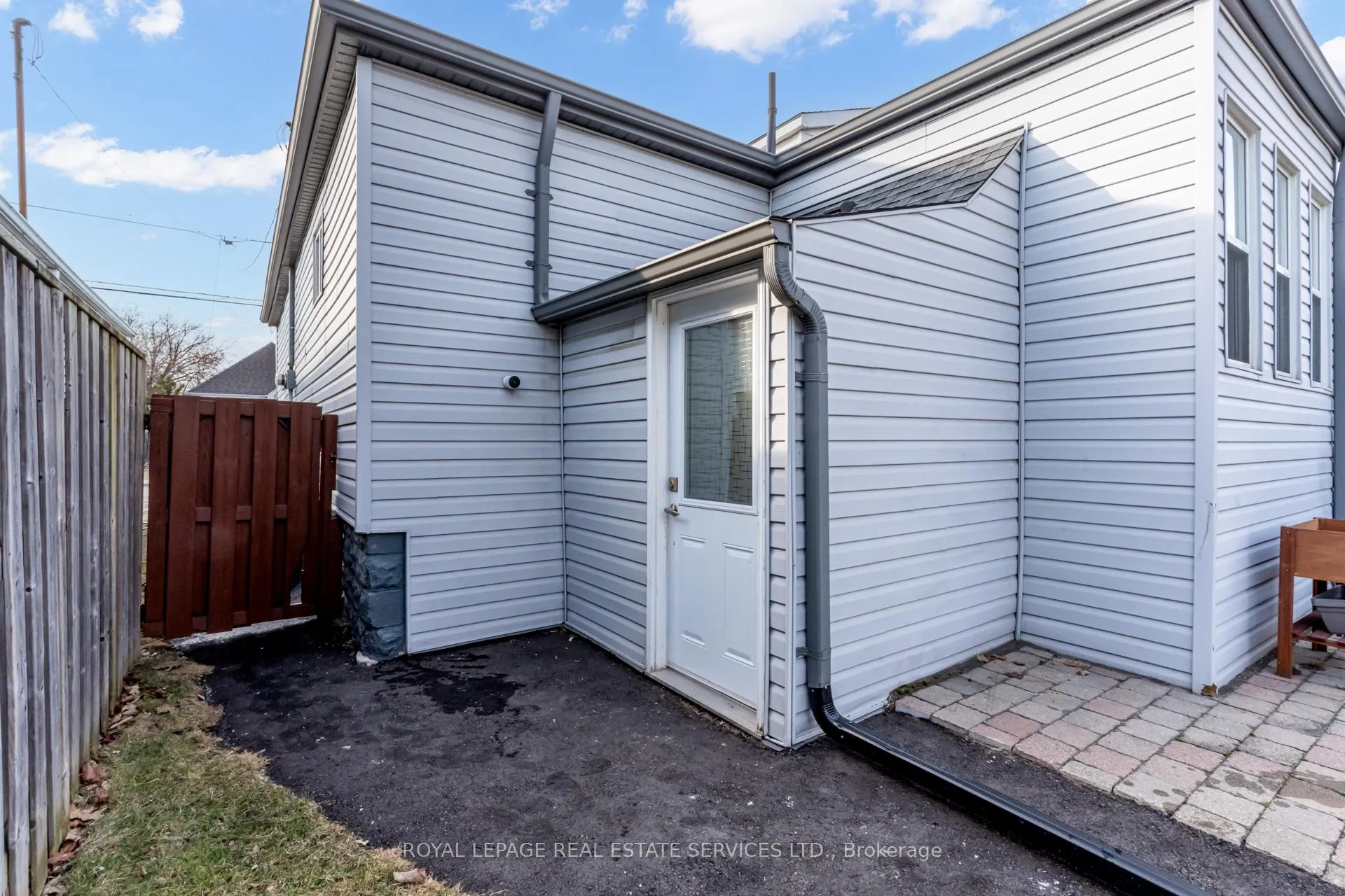 Photo 35 of 36 Harmony Avenue, Hamilton, Homeside — HOMEH