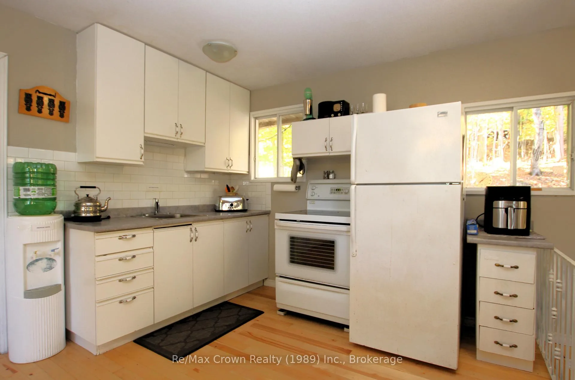 Photo 11 of 242 Everett Drive, Parry Sound Remote Area, Restoule — HOMEH