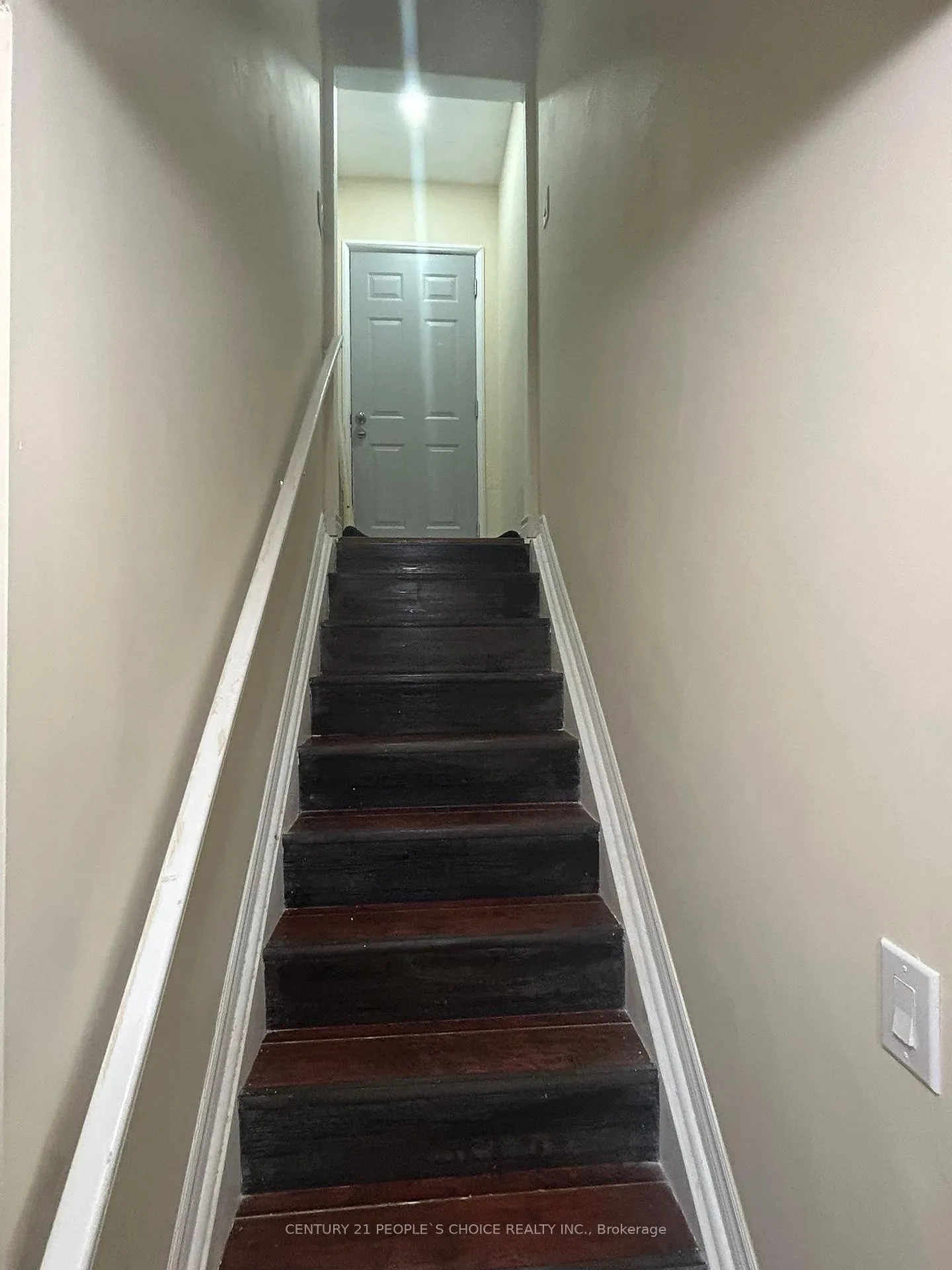 Photo 5 of Unit Bsmt, 4 Sivyer Crescent, Ajax, Northeast Ajax — HOMEH