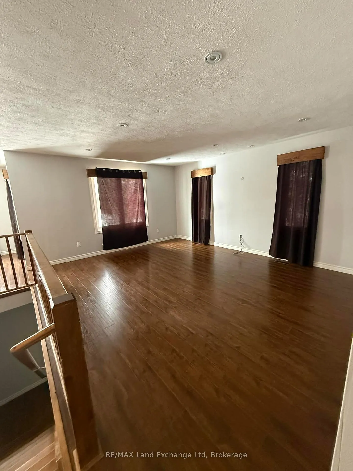 Photo 5 of 405 Minnie Street, North Huron, Wingham — HOMEH