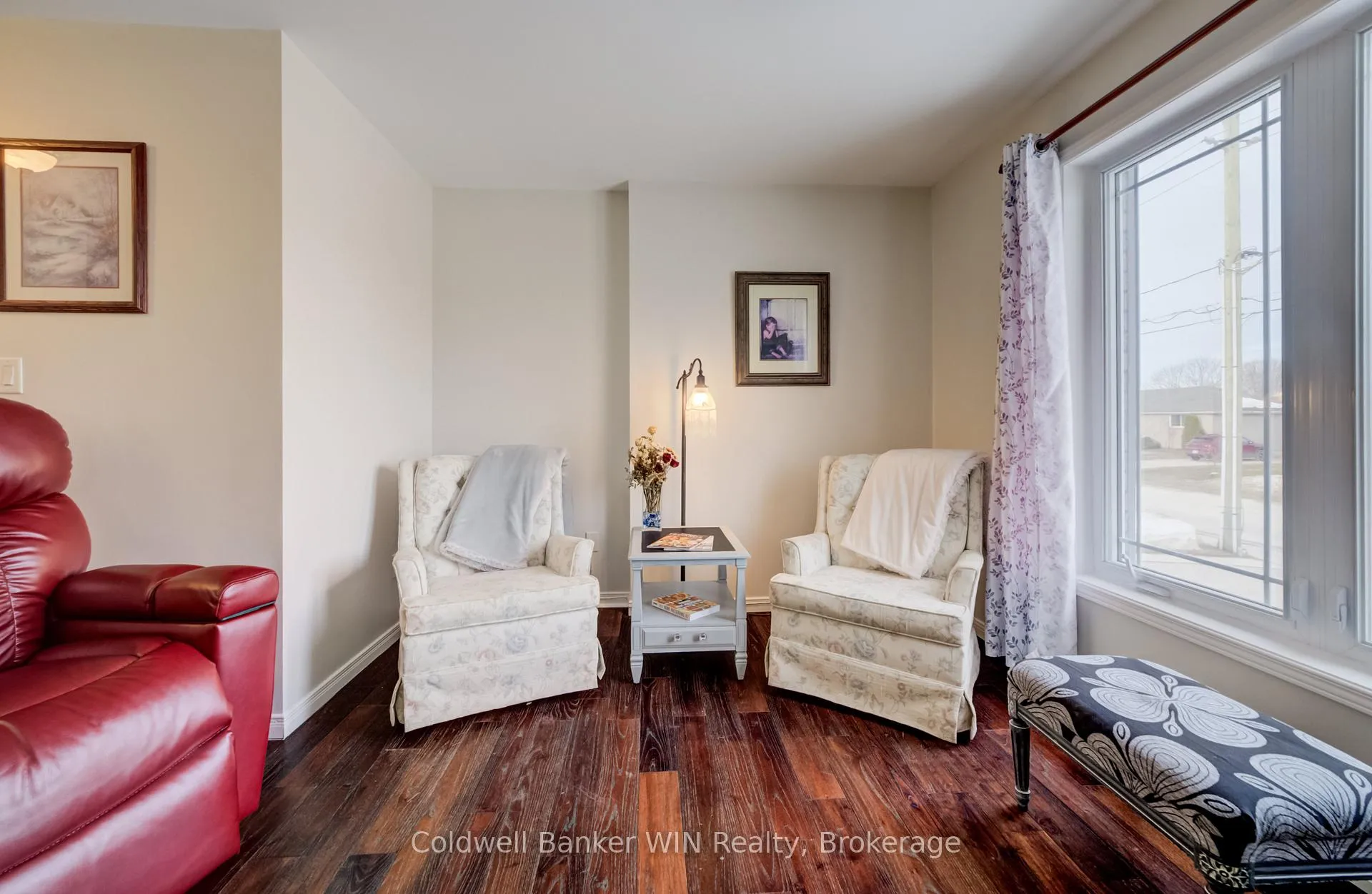 Photo 8 of 490 King Street E, Wellington North, Mount Forest — HOMEH