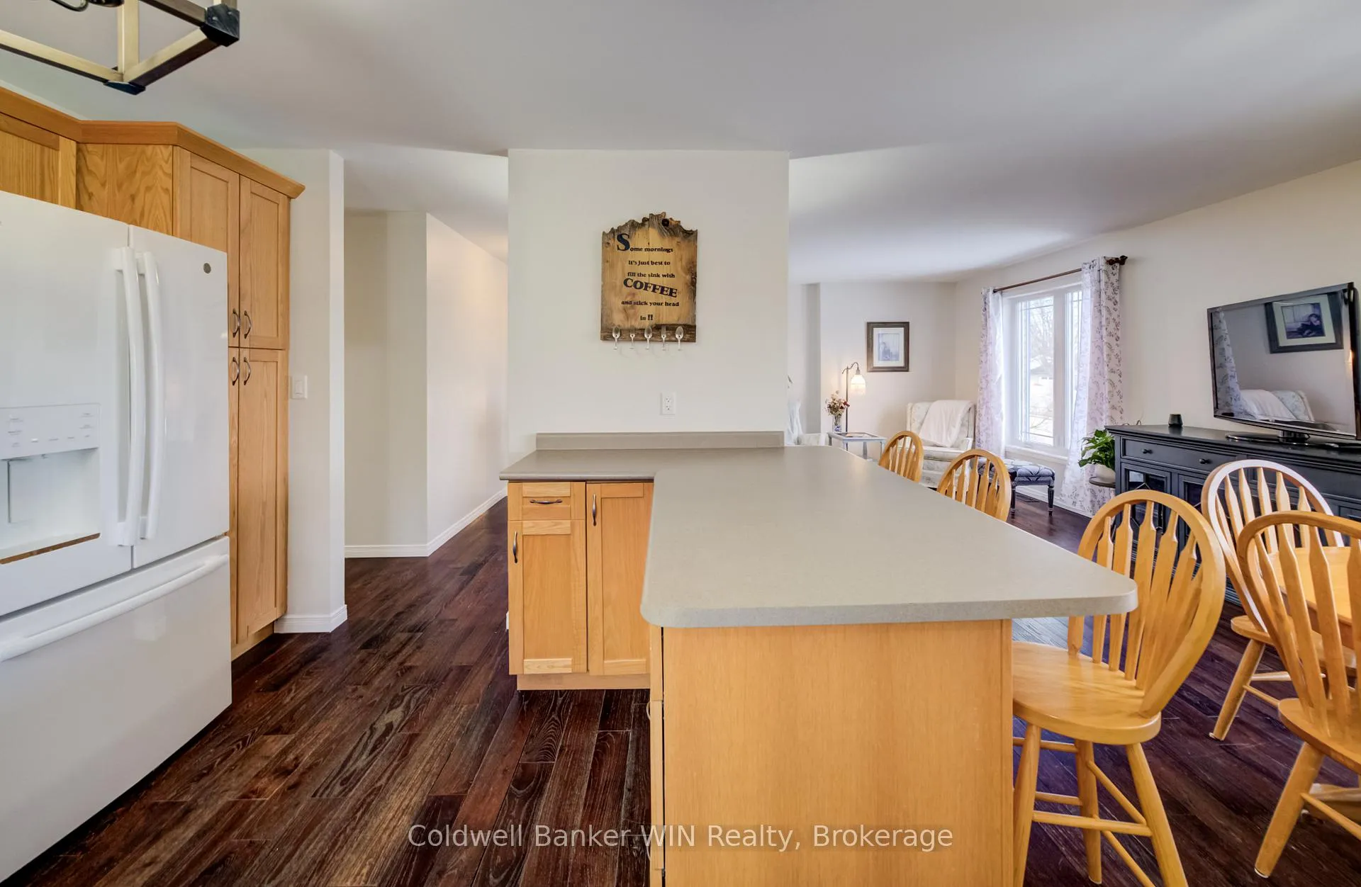 Photo 15 of 490 King Street E, Wellington North, Mount Forest — HOMEH