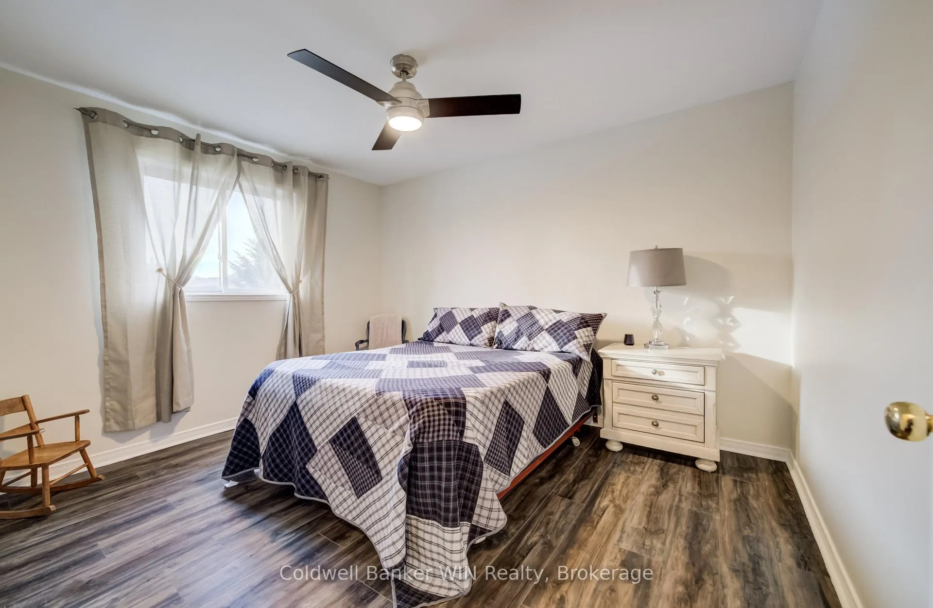Photo 19 of 490 King Street E, Wellington North, Mount Forest — HOMEH