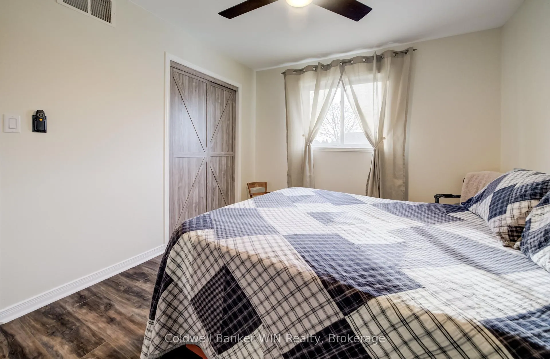 Photo 20 of 490 King Street E, Wellington North, Mount Forest — HOMEH
