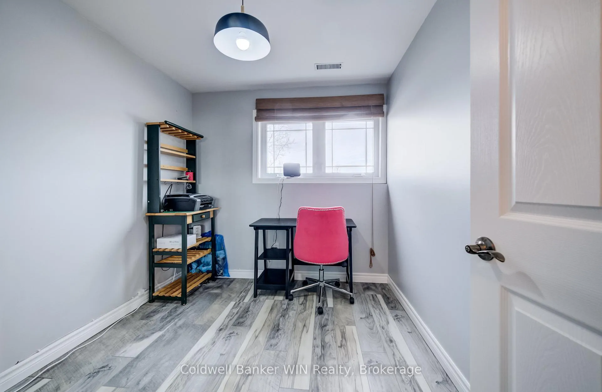 Photo 27 of 490 King Street E, Wellington North, Mount Forest — HOMEH