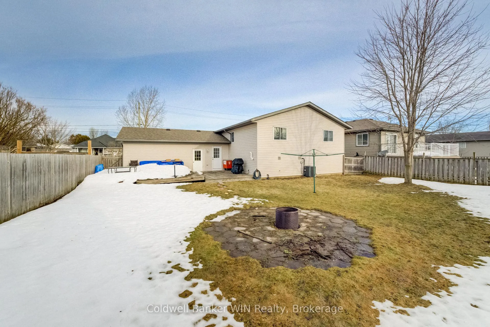 Photo 35 of 490 King Street E, Wellington North, Mount Forest — HOMEH
