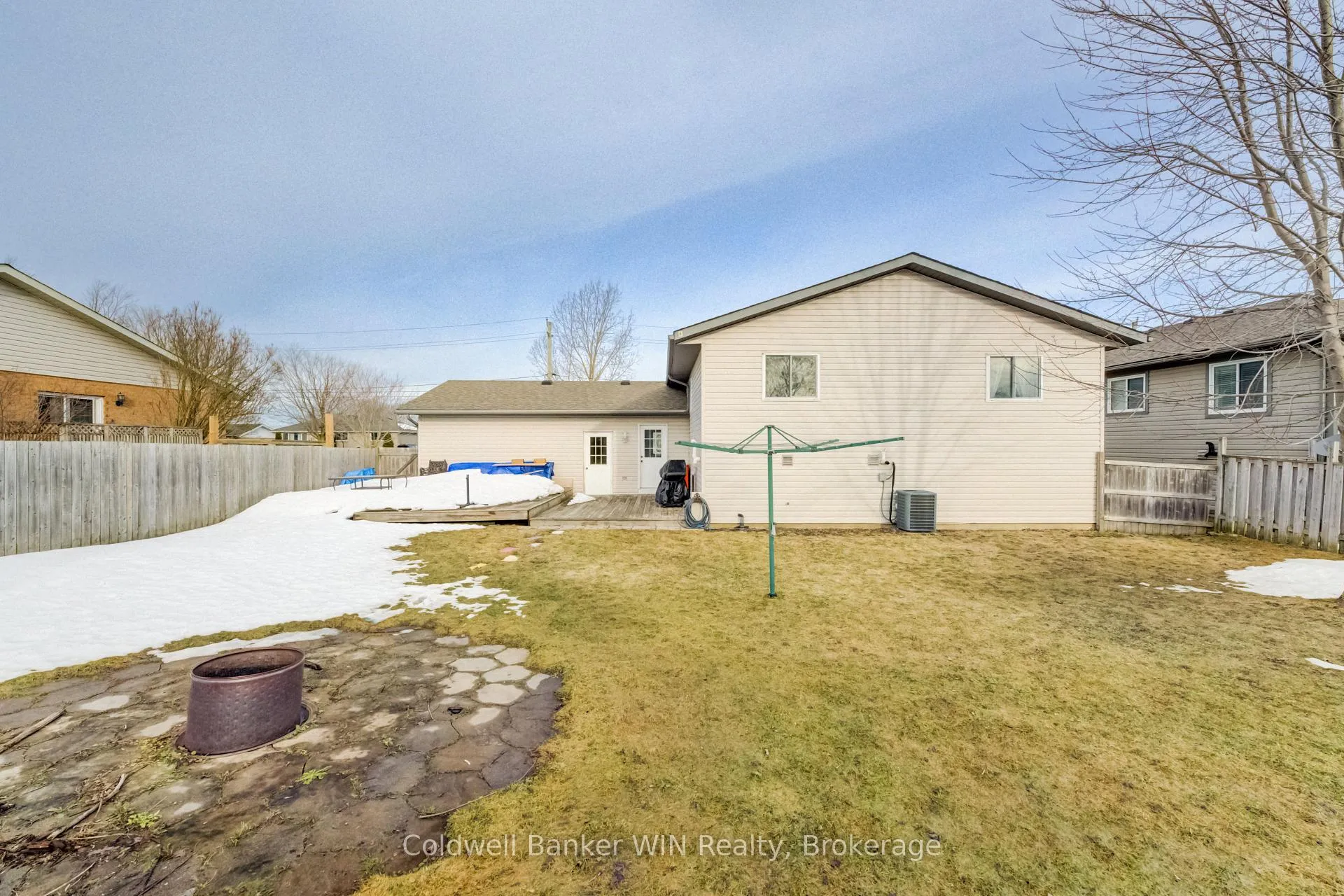 Photo 36 of 490 King Street E, Wellington North, Mount Forest — HOMEH