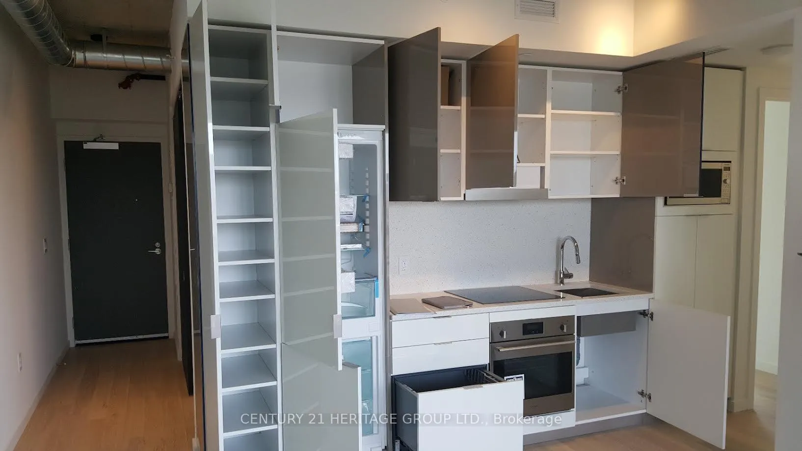 Photo 10 of Unit 1802, 170 Bayview Avenue, Toronto, Waterfront Communities — HOMEH