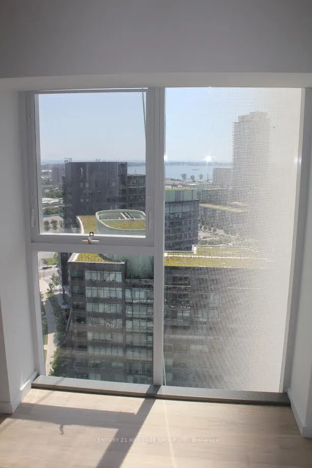 Photo 13 of Unit 1802, 170 Bayview Avenue, Toronto, Waterfront Communities — HOMEH