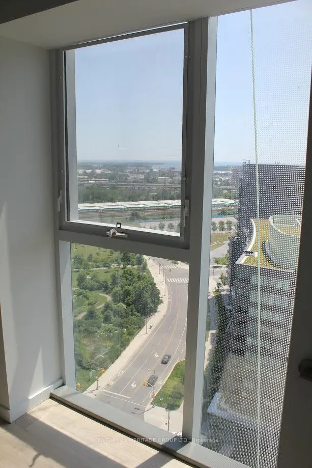 Photo 14 of Unit 1802, 170 Bayview Avenue, Toronto, Waterfront Communities — HOMEH