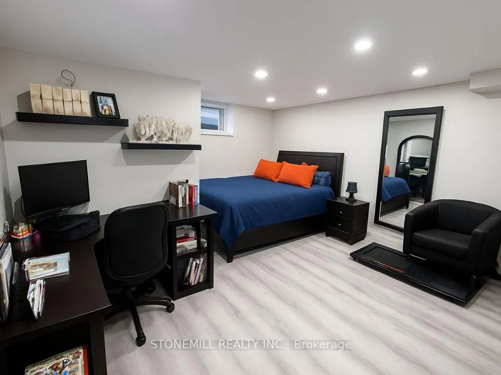 Photo 10 of Unit Lower, 368 Mountain Brow Boulevard, Hamilton, Sherwood — HOMEH