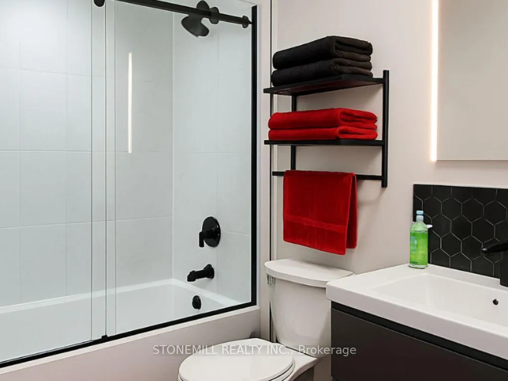 Photo 12 of Unit Lower, 368 Mountain Brow Boulevard, Hamilton, Sherwood — HOMEH