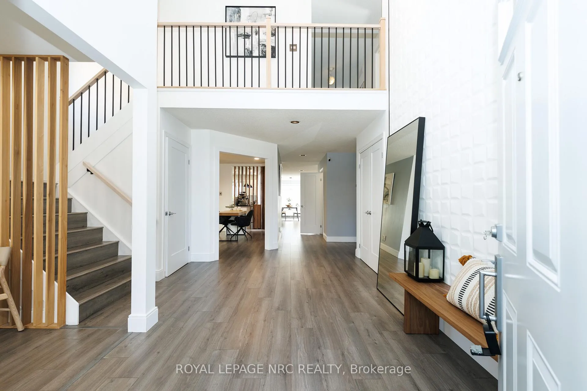 Photo 4 of 7 Sarah Court, St. Catharines, Grapeview — HOMEH