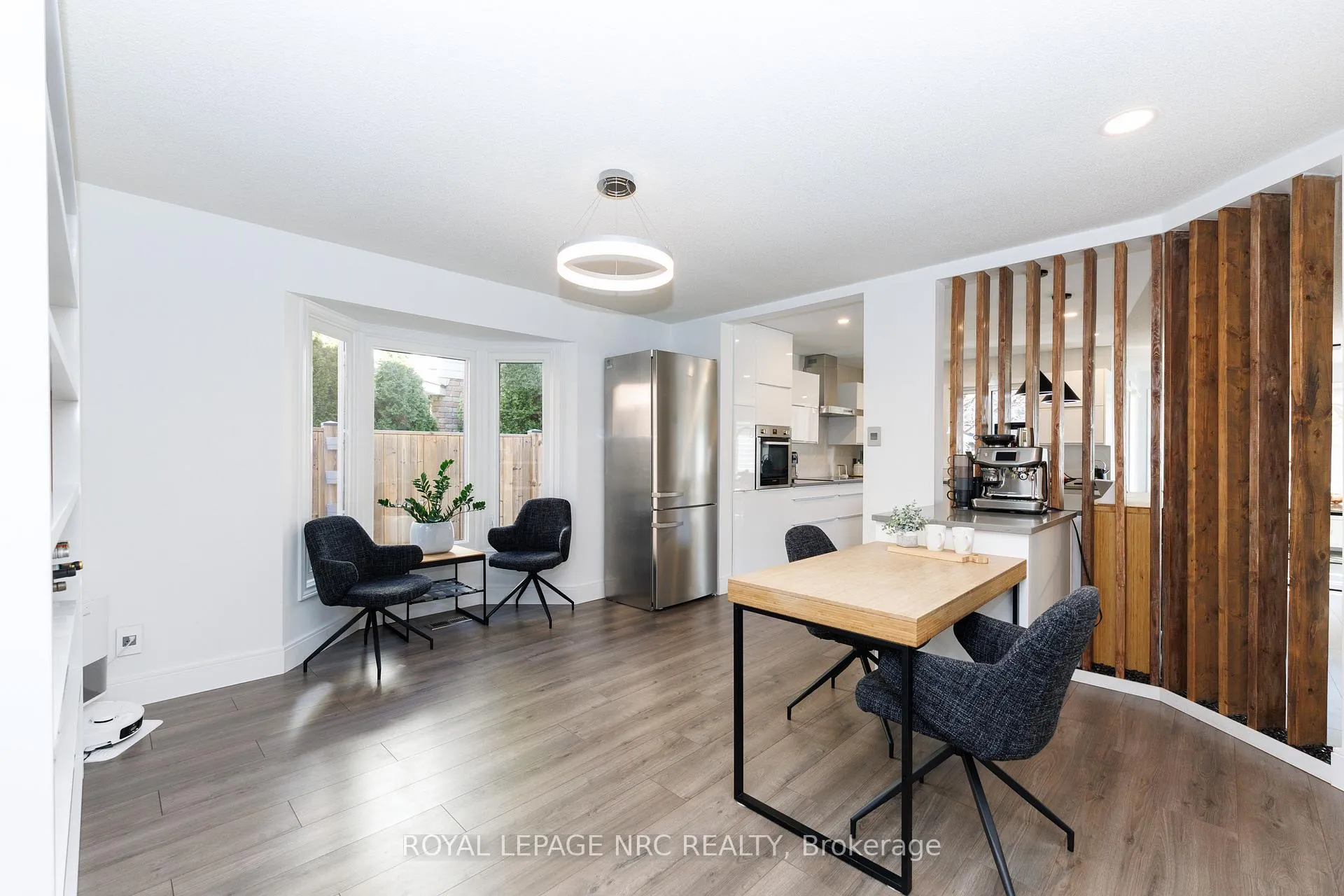 Photo 10 of 7 Sarah Court, St. Catharines, Grapeview — HOMEH