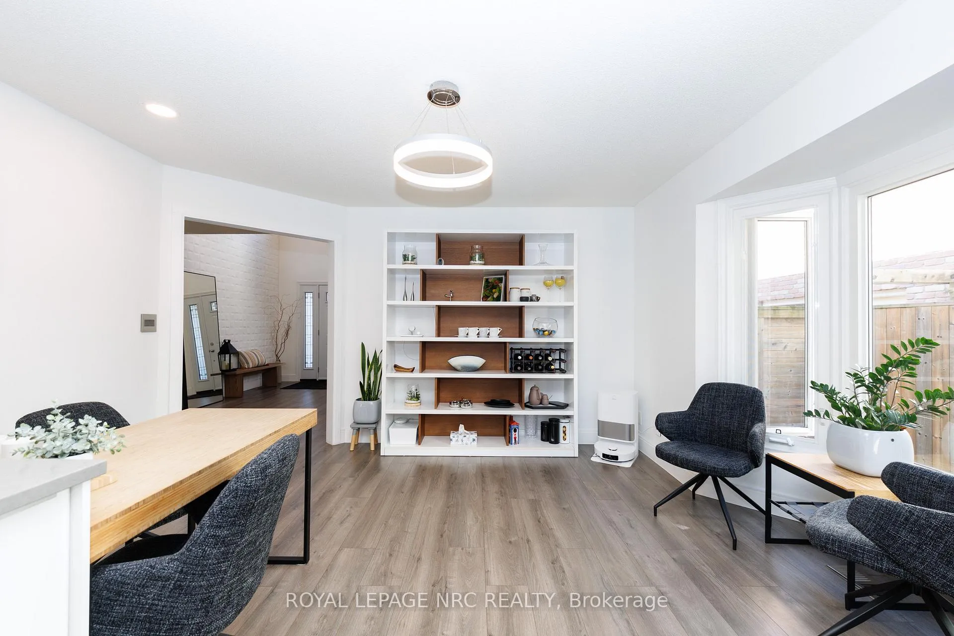 Photo 12 of 7 Sarah Court, St. Catharines, Grapeview — HOMEH