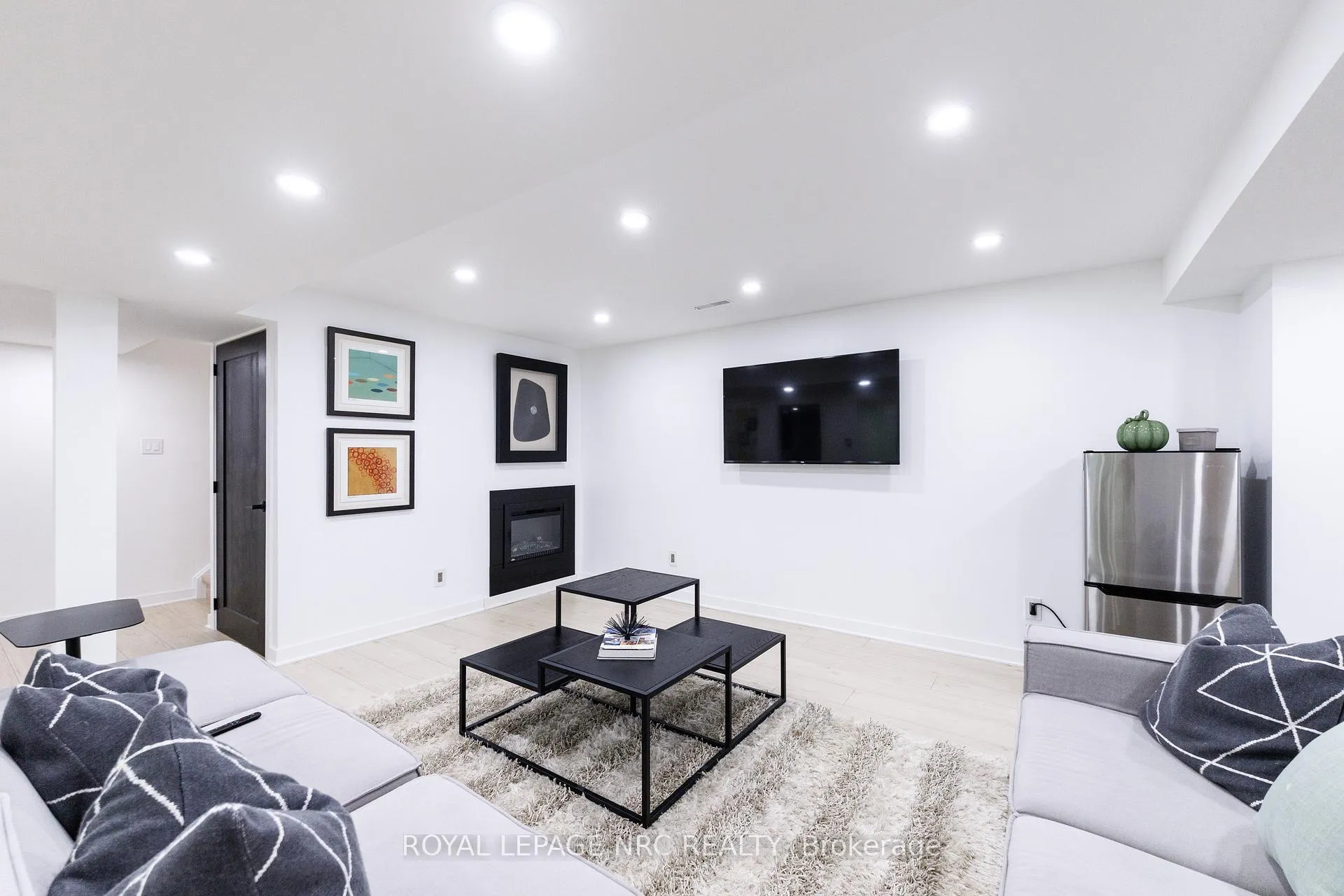 Photo 37 of 7 Sarah Court, St. Catharines, Grapeview — HOMEH