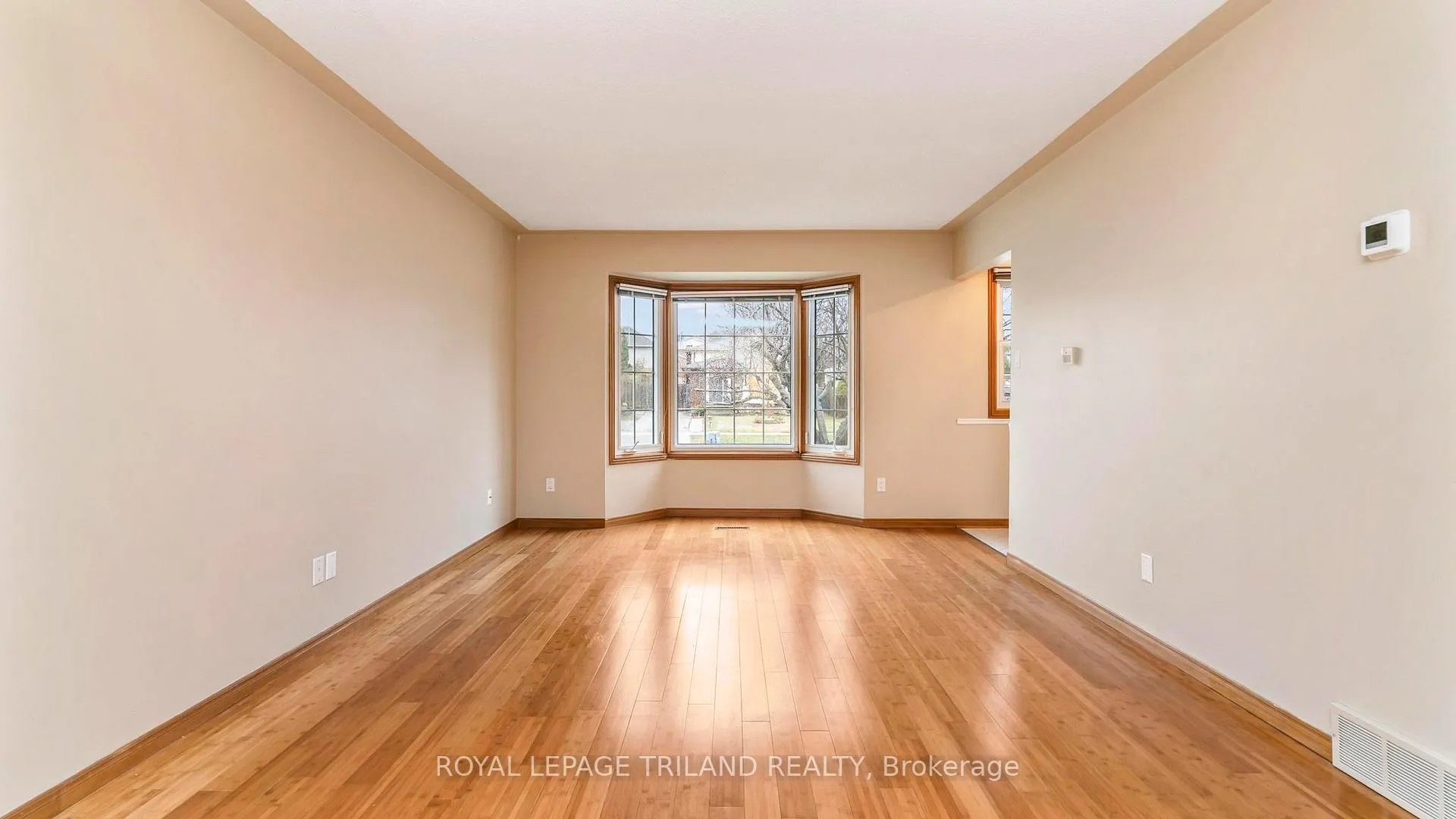 Photo 9 of 32 Glenroy Road, London, South T — HOMEH