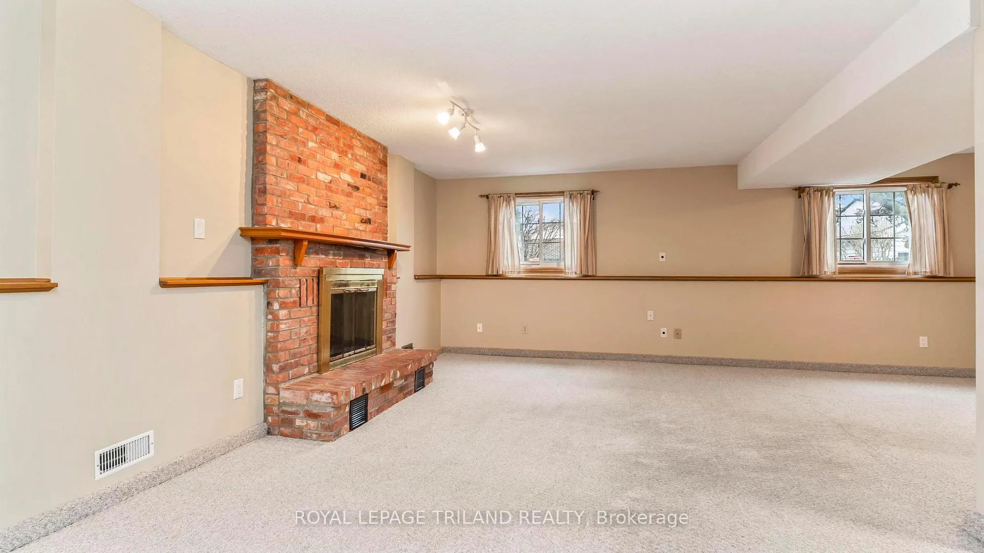 Photo 23 of 32 Glenroy Road, London, South T — HOMEH