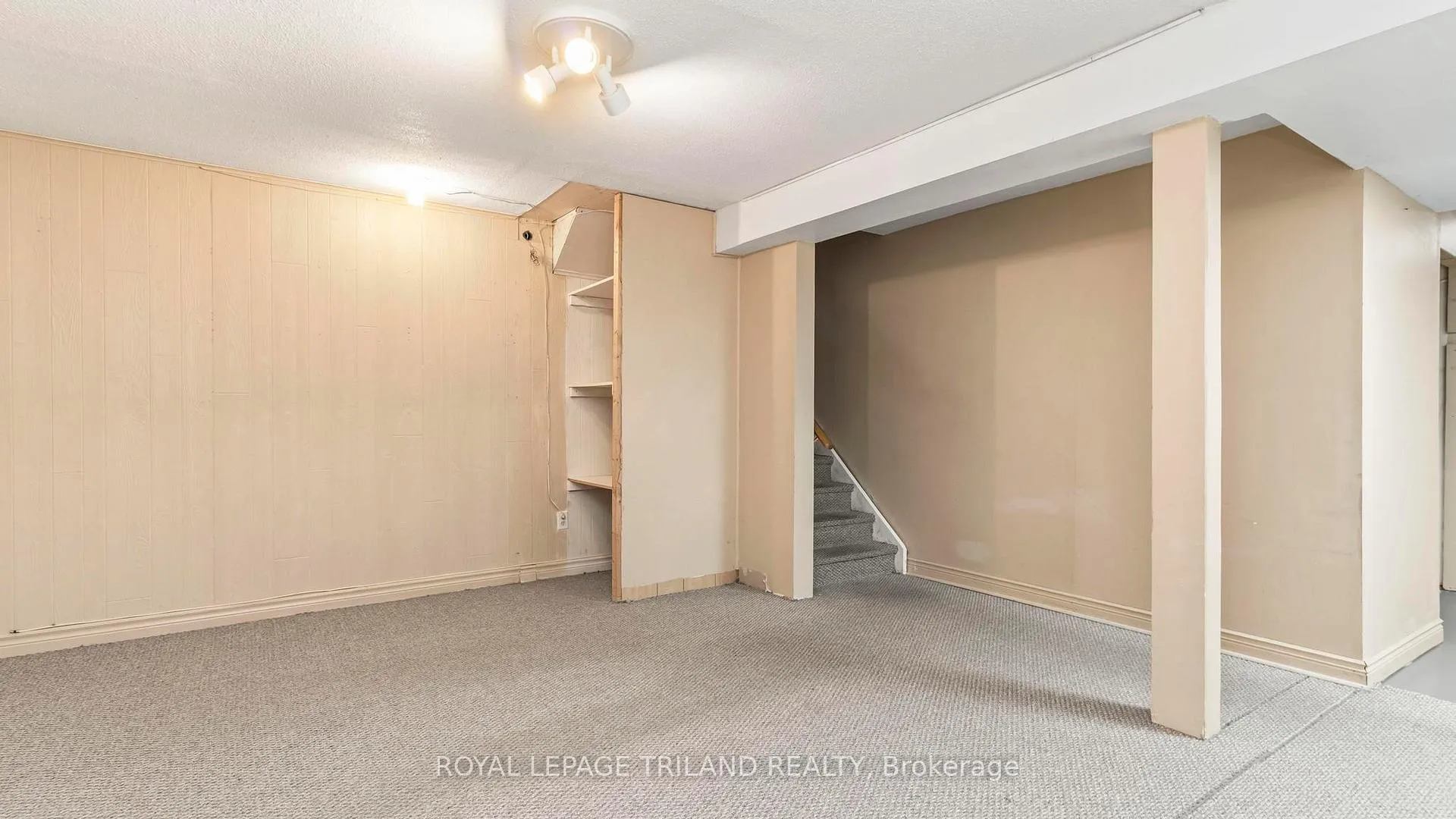 Photo 33 of 32 Glenroy Road, London, South T — HOMEH