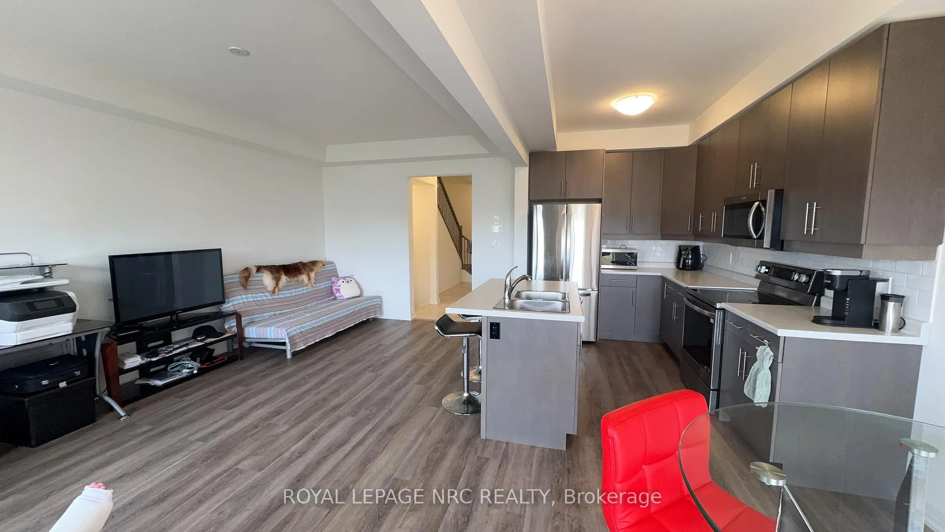 Photo 6 of 7376 Marvel Drive, Niagara Falls, Brown — HOMEH