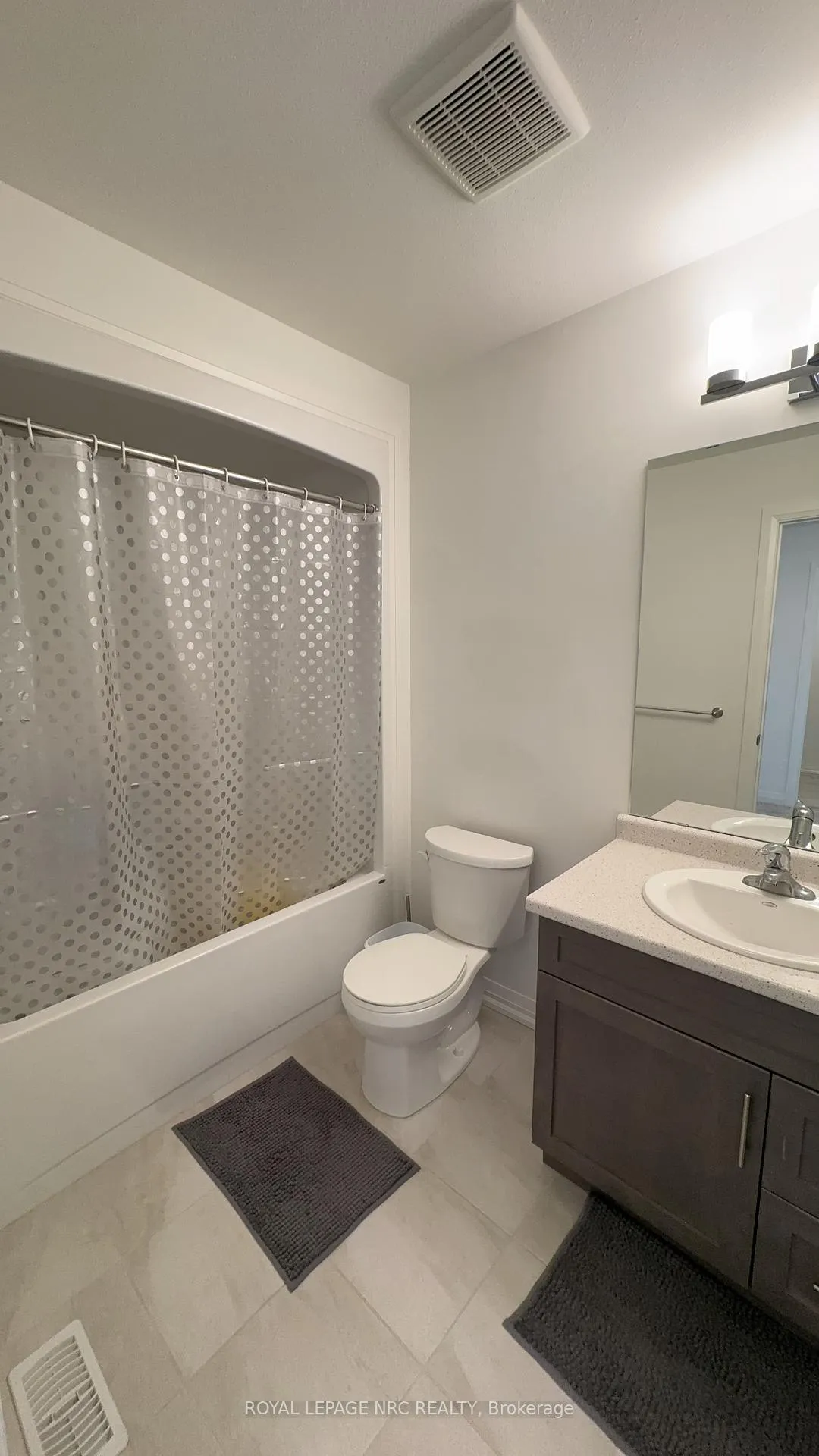 Photo 15 of 7376 Marvel Drive, Niagara Falls, Brown — HOMEH