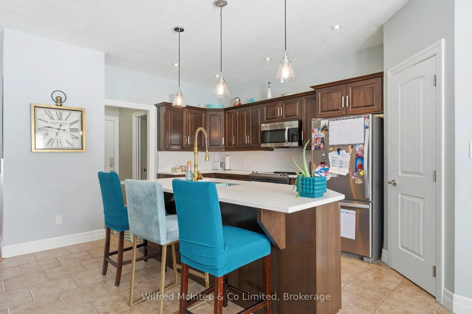 Photo 13 of 334 Westwood Drive, Brockton — HOMEH